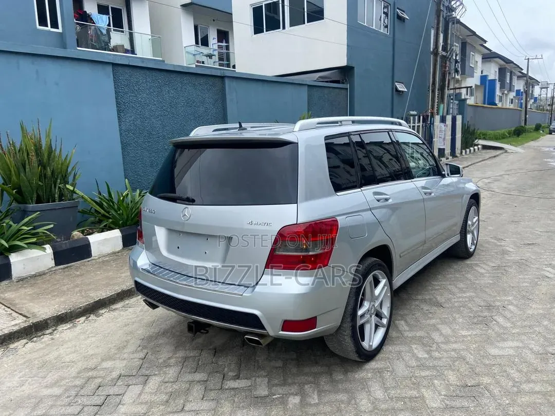 Mercedes-Benz GLK-Class 2011 Silver