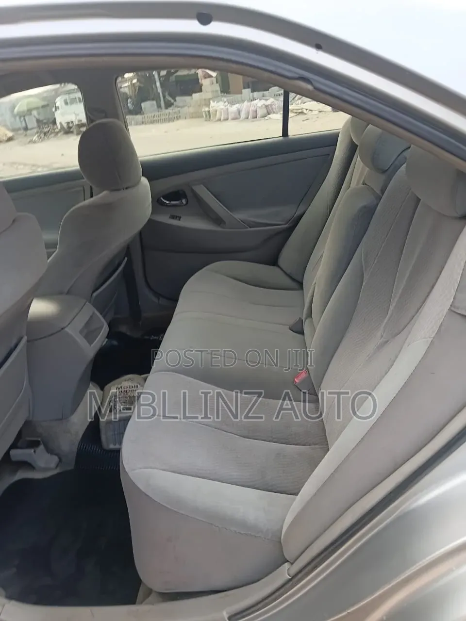 Toyota Camry 2010 Silver
