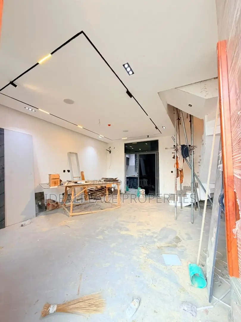 4bdrm Townhouse/Terrace in Eric Moore for sale