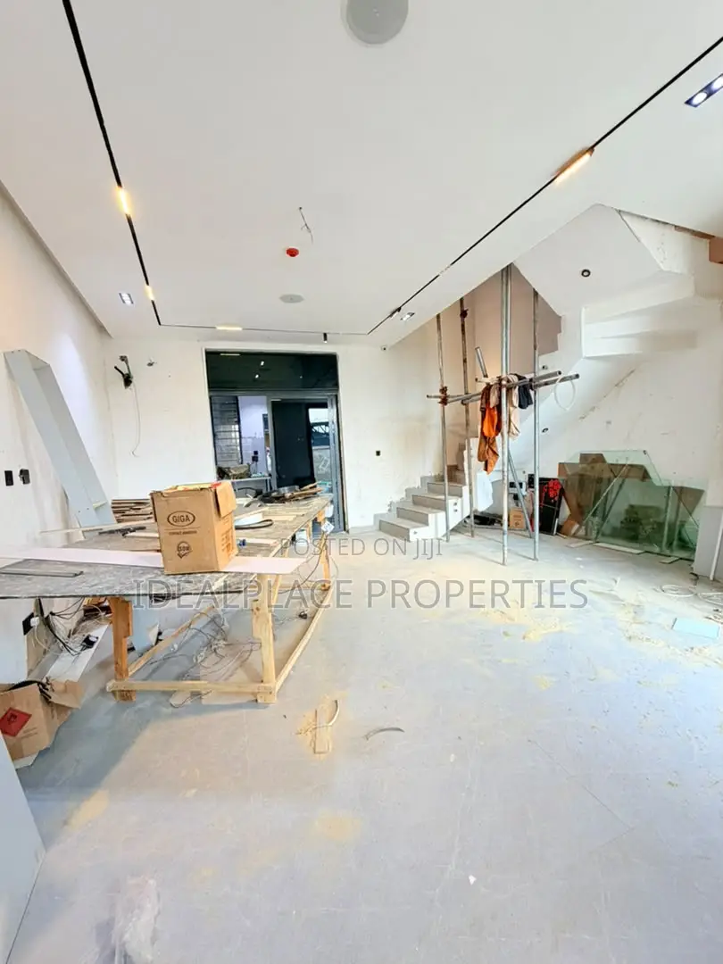 4bdrm Townhouse/Terrace in Eric Moore for sale