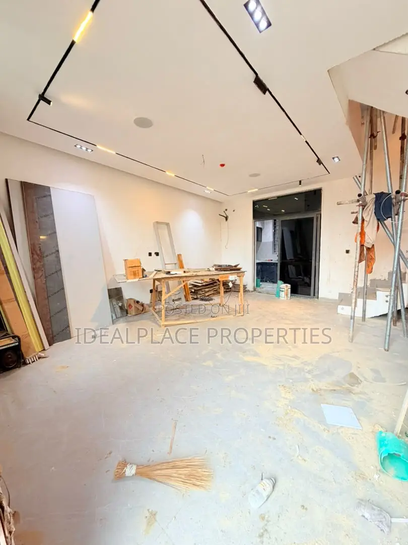 4bdrm Townhouse/Terrace in Eric Moore for sale