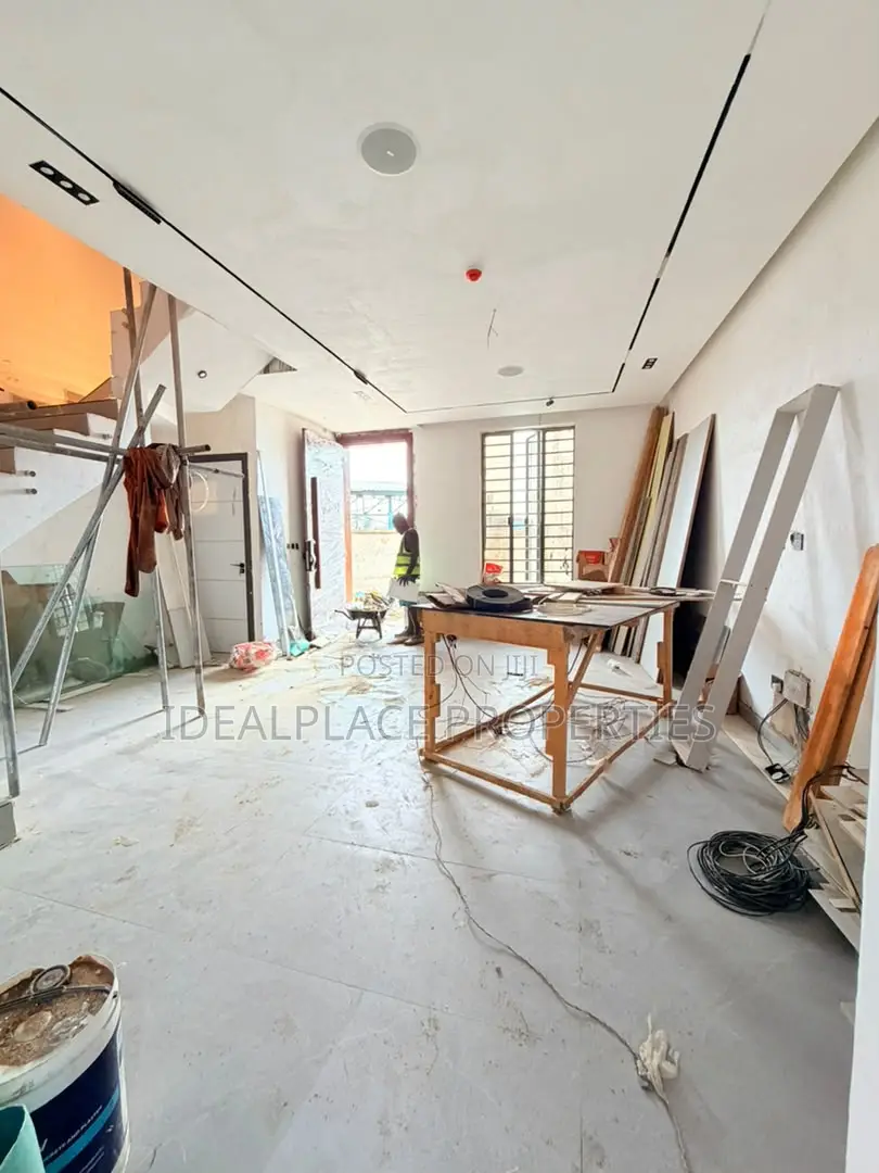 4bdrm Townhouse/Terrace in Eric Moore for sale