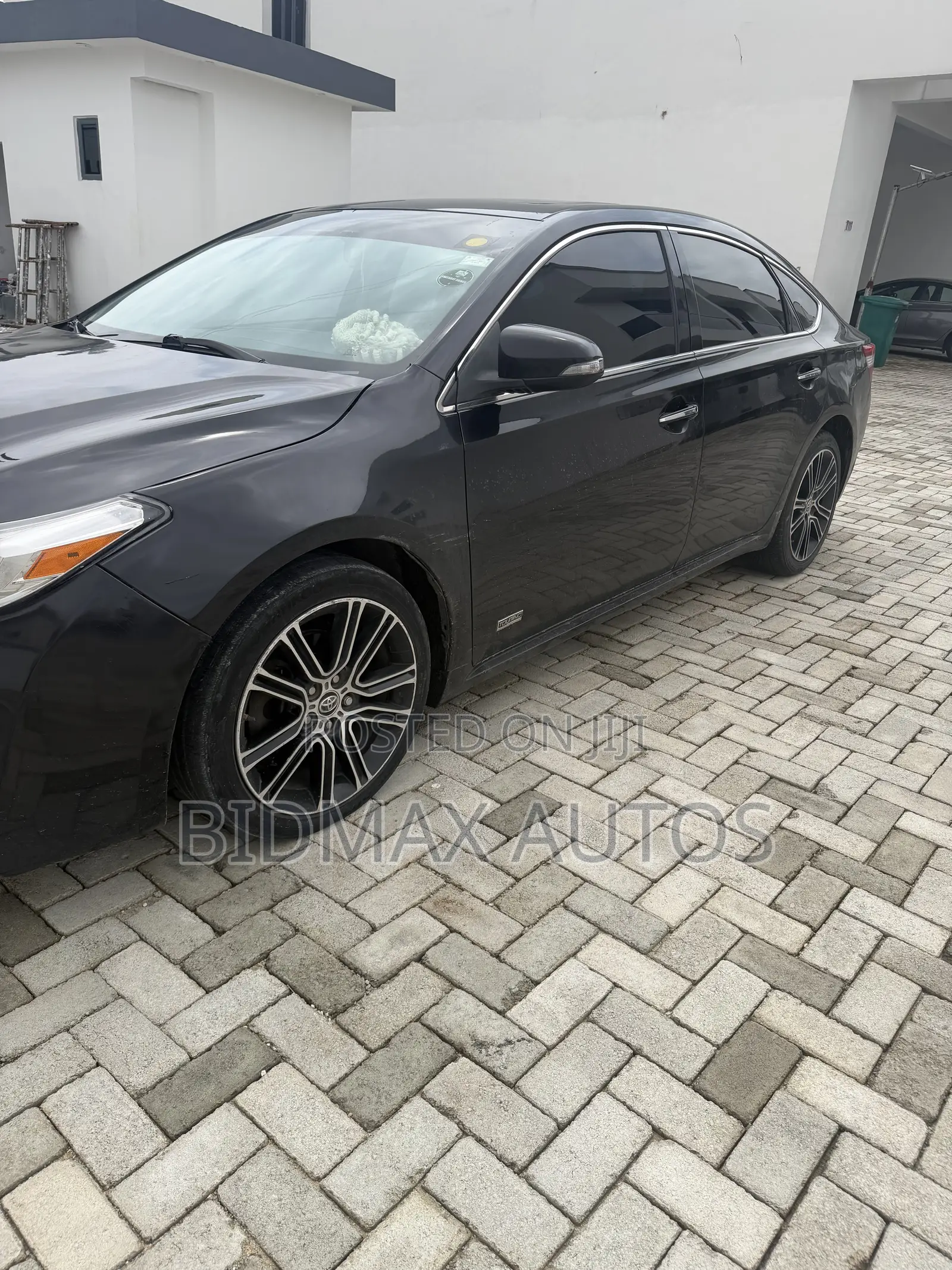 Toyota Avalon XLE Touring 4dr Sedan (3.5L 6cyl 6A) 2015 Black