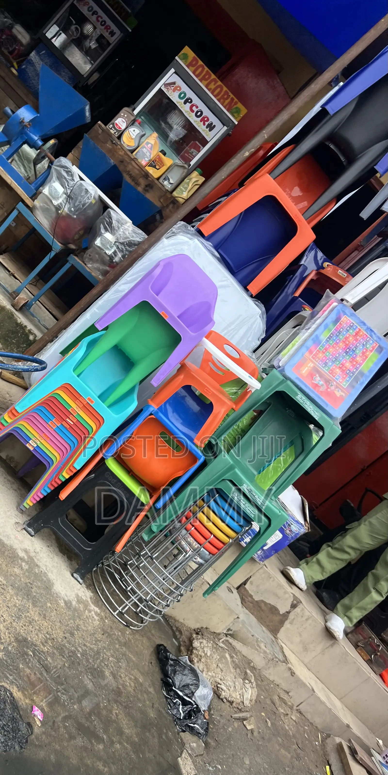 CHILDREN Quality Plastic Chairs