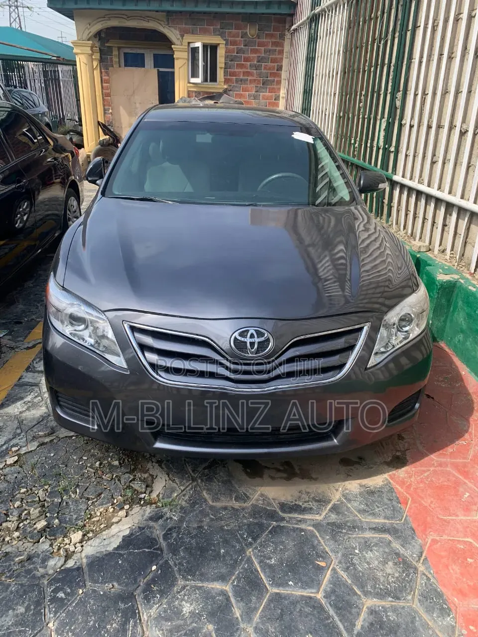 Toyota Camry 2011 Gray