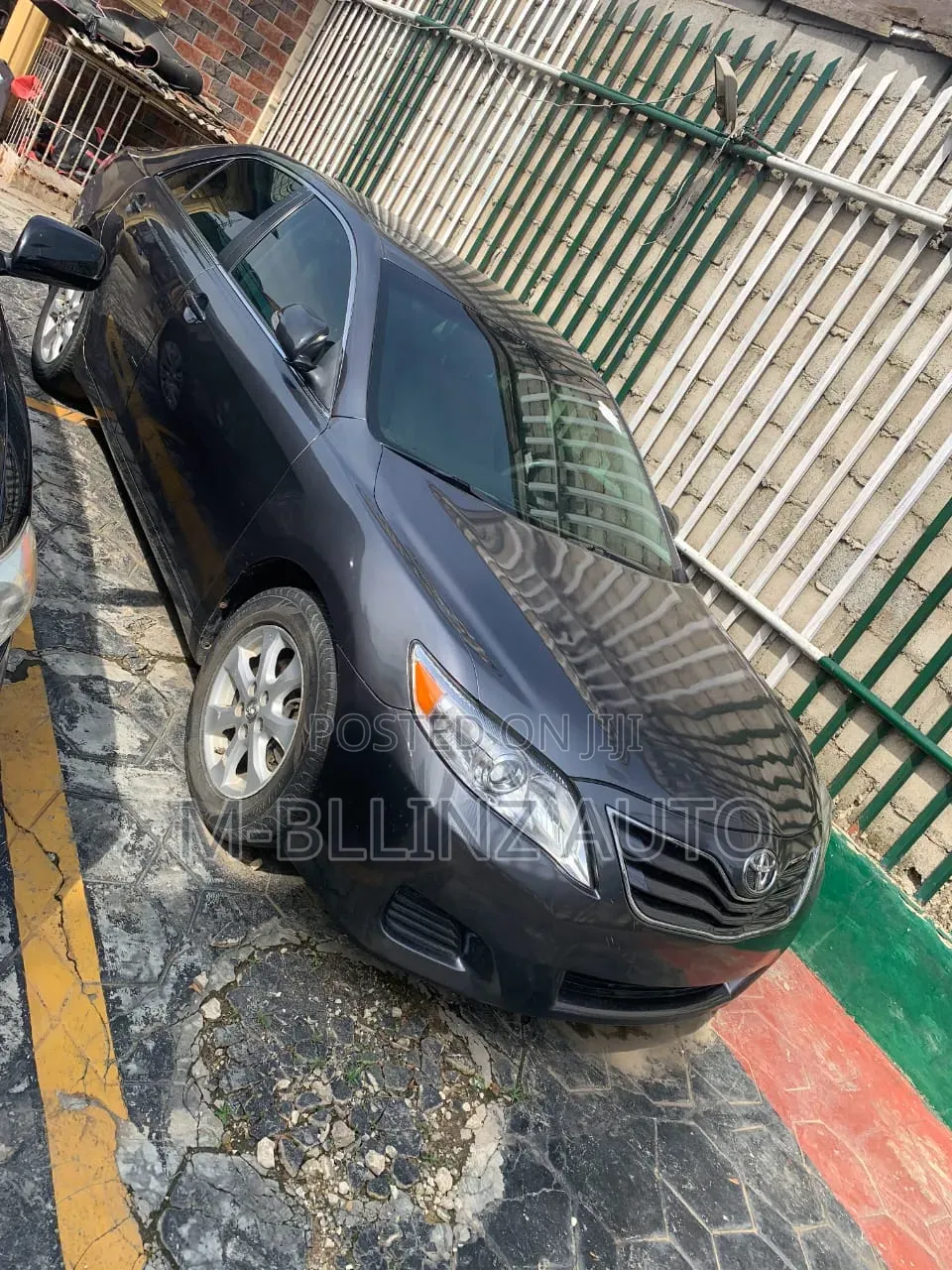 Toyota Camry 2011 Gray