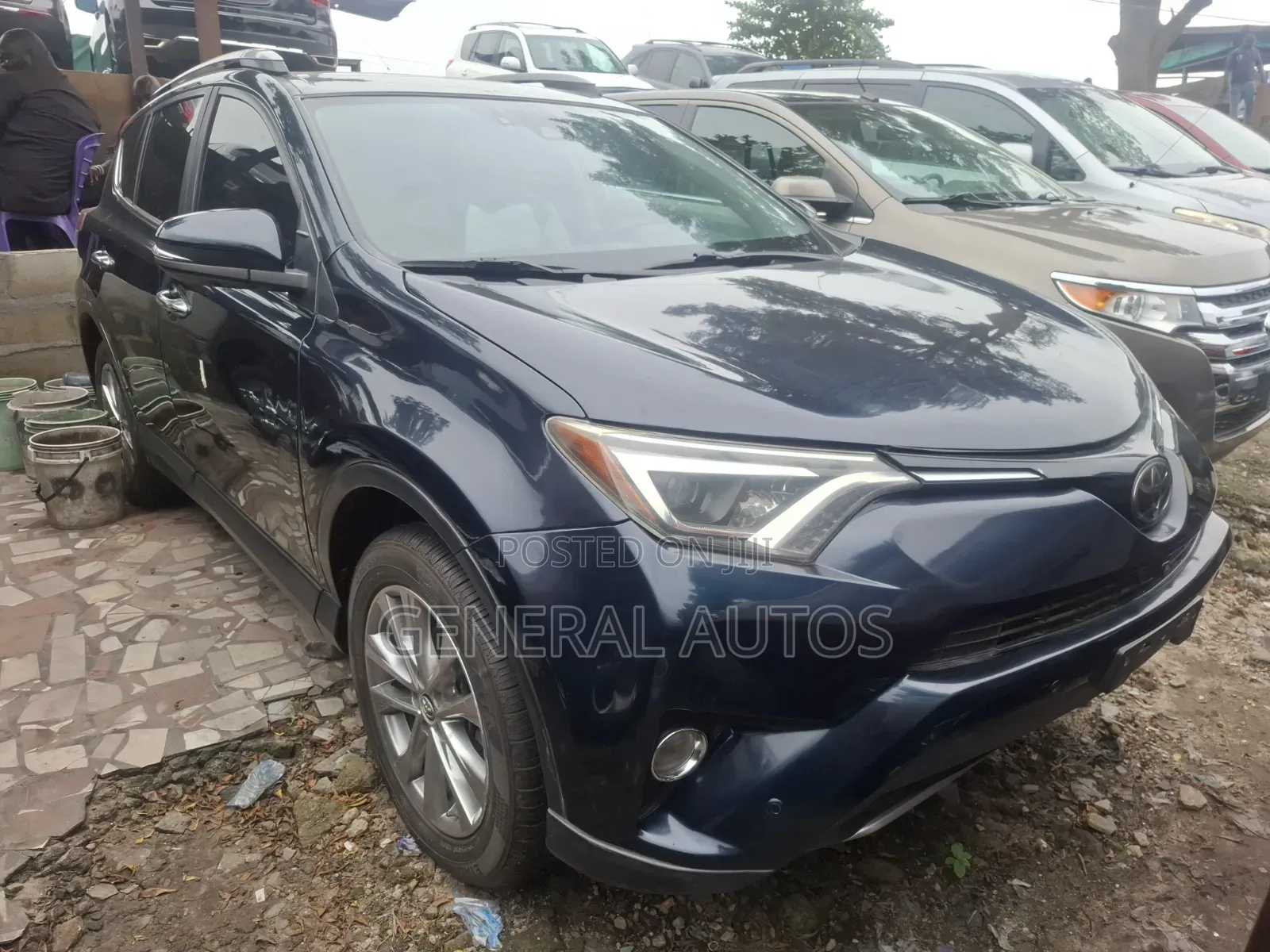 Toyota RAV4 2017 Gray