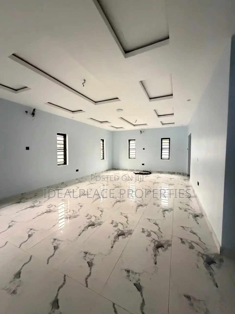 4bdrm Duplex in GRA Phase 1 for sale