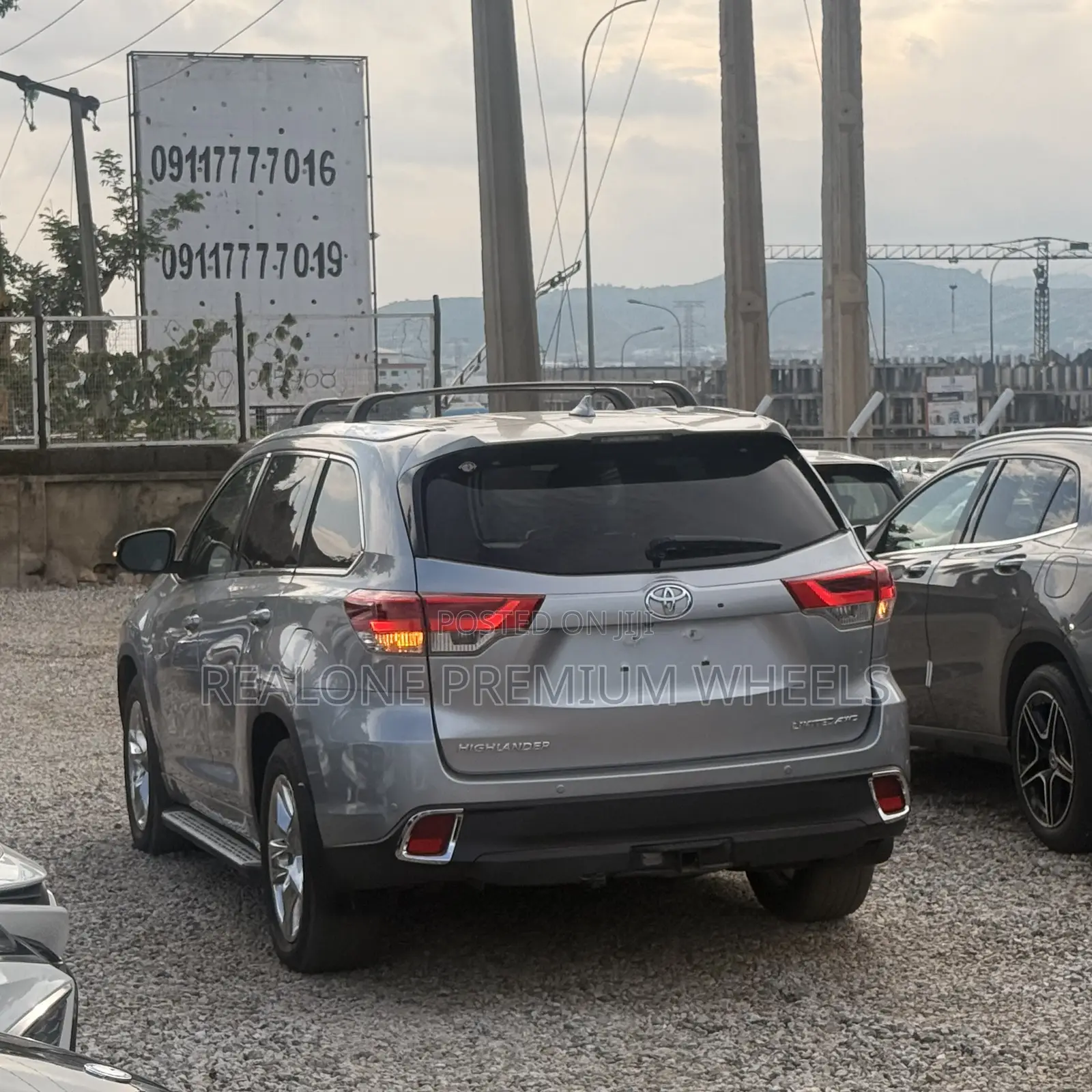 Toyota Highlander Limited V6 4x4 (3.5L 6cyl 6A) 2016 Silver
