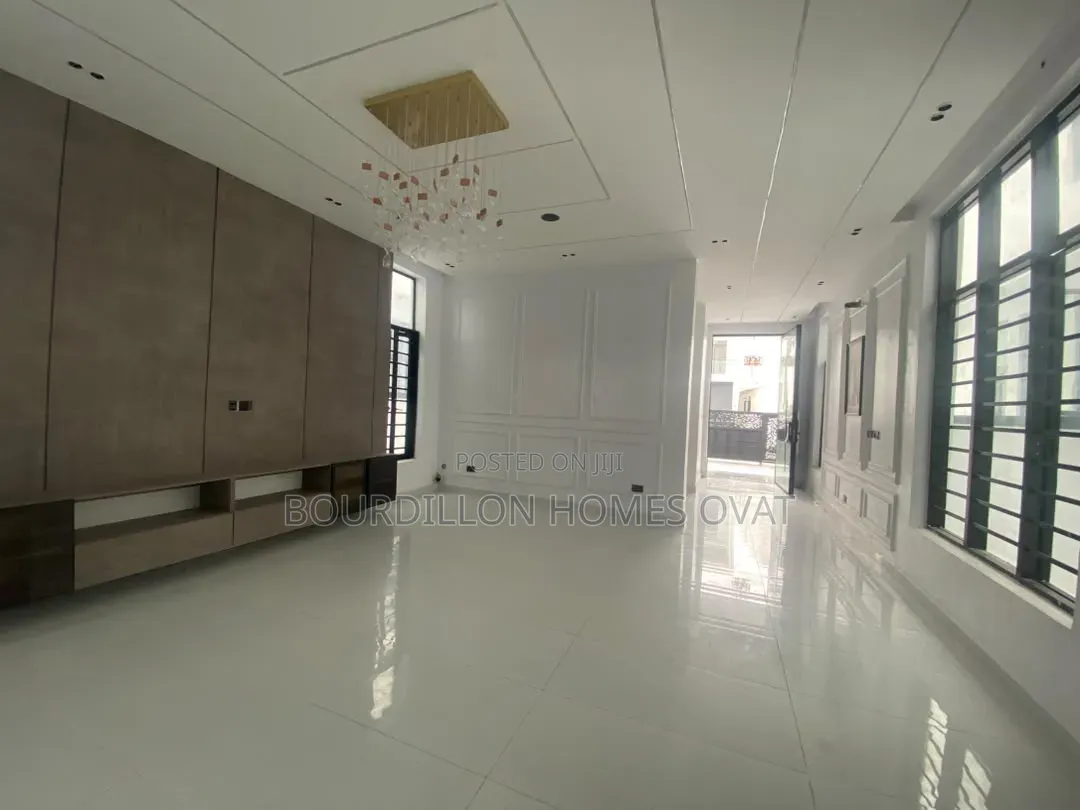 5bdrm Duplex in Orchid Lekki Lagos for sale
