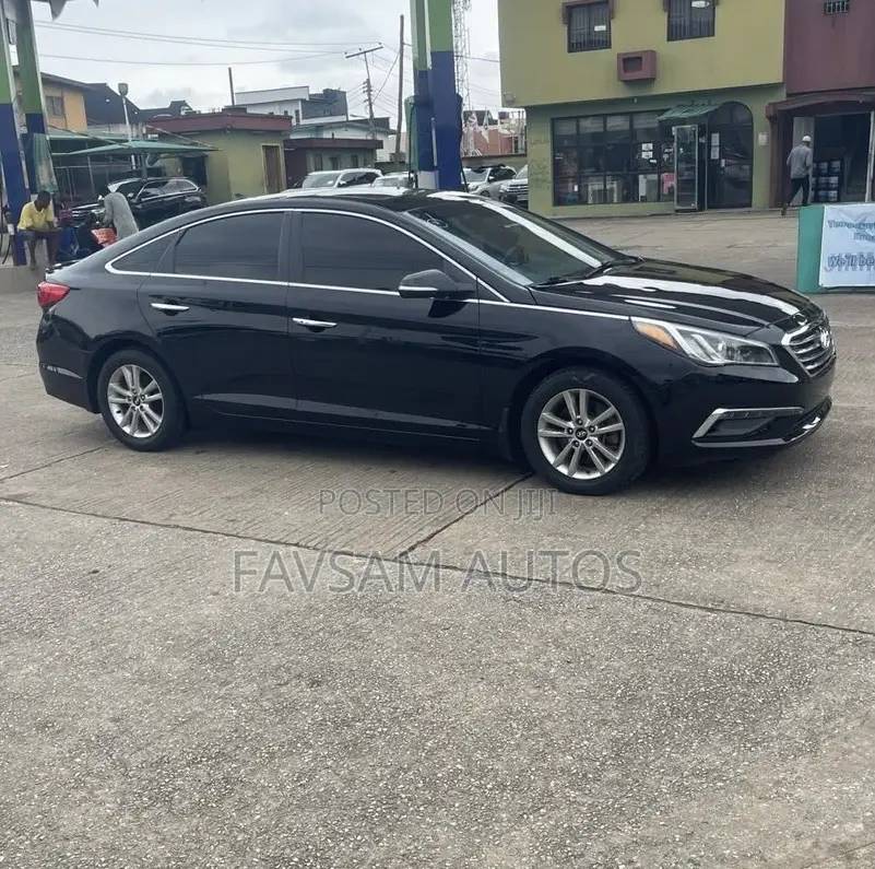 Hyundai Santa Fe 2015 Black