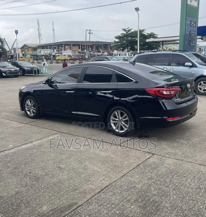 Hyundai Santa Fe 2015 Black
