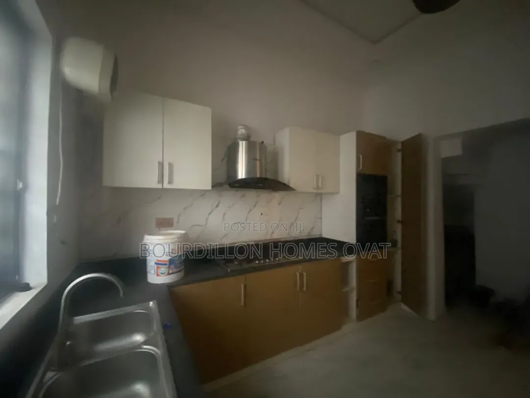 4bdrm Duplex in Orchid Lekki Lagos for rent