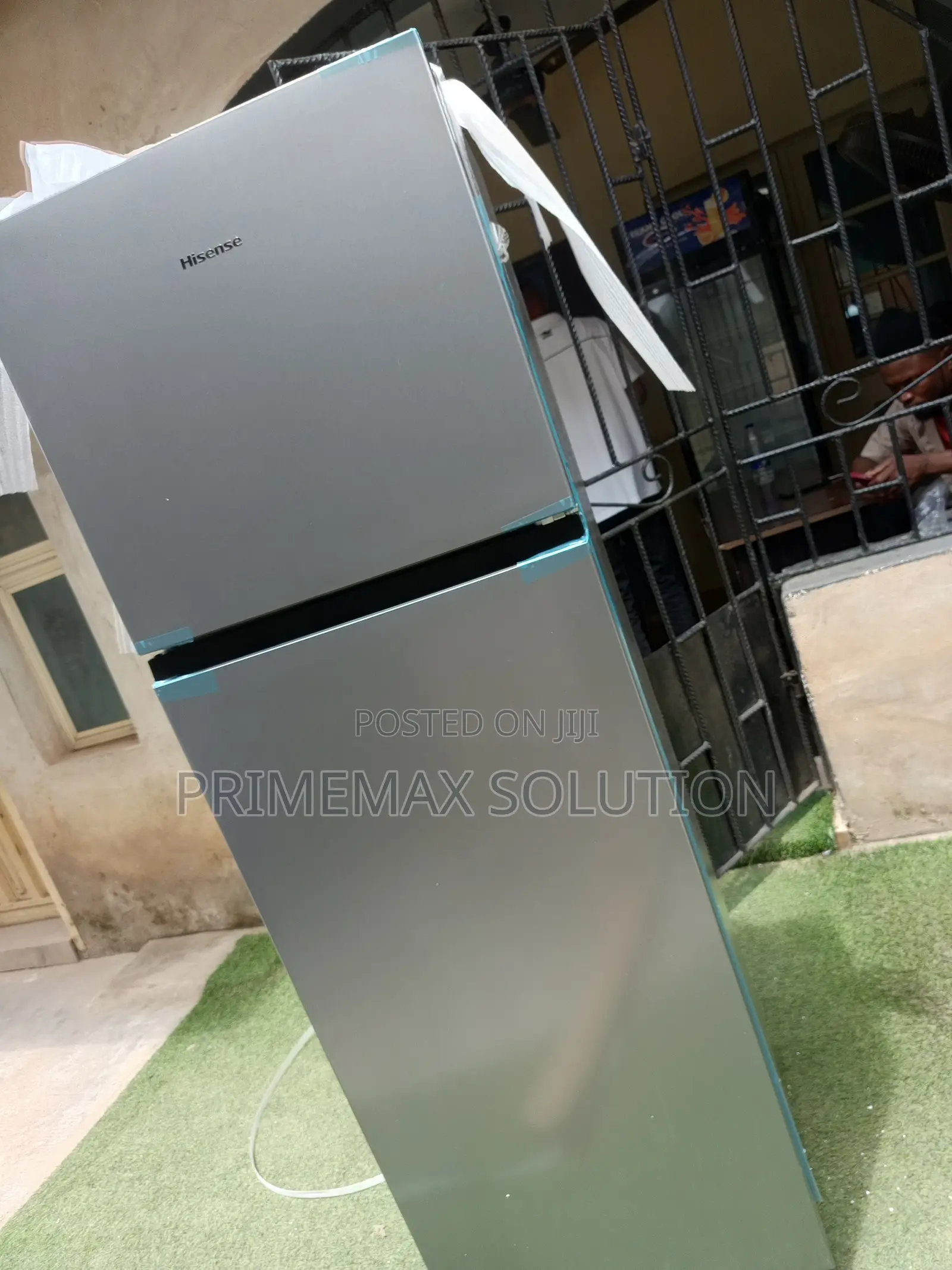 Hisense Top Mount Fridge 306DR – Quiet Powerhouse
