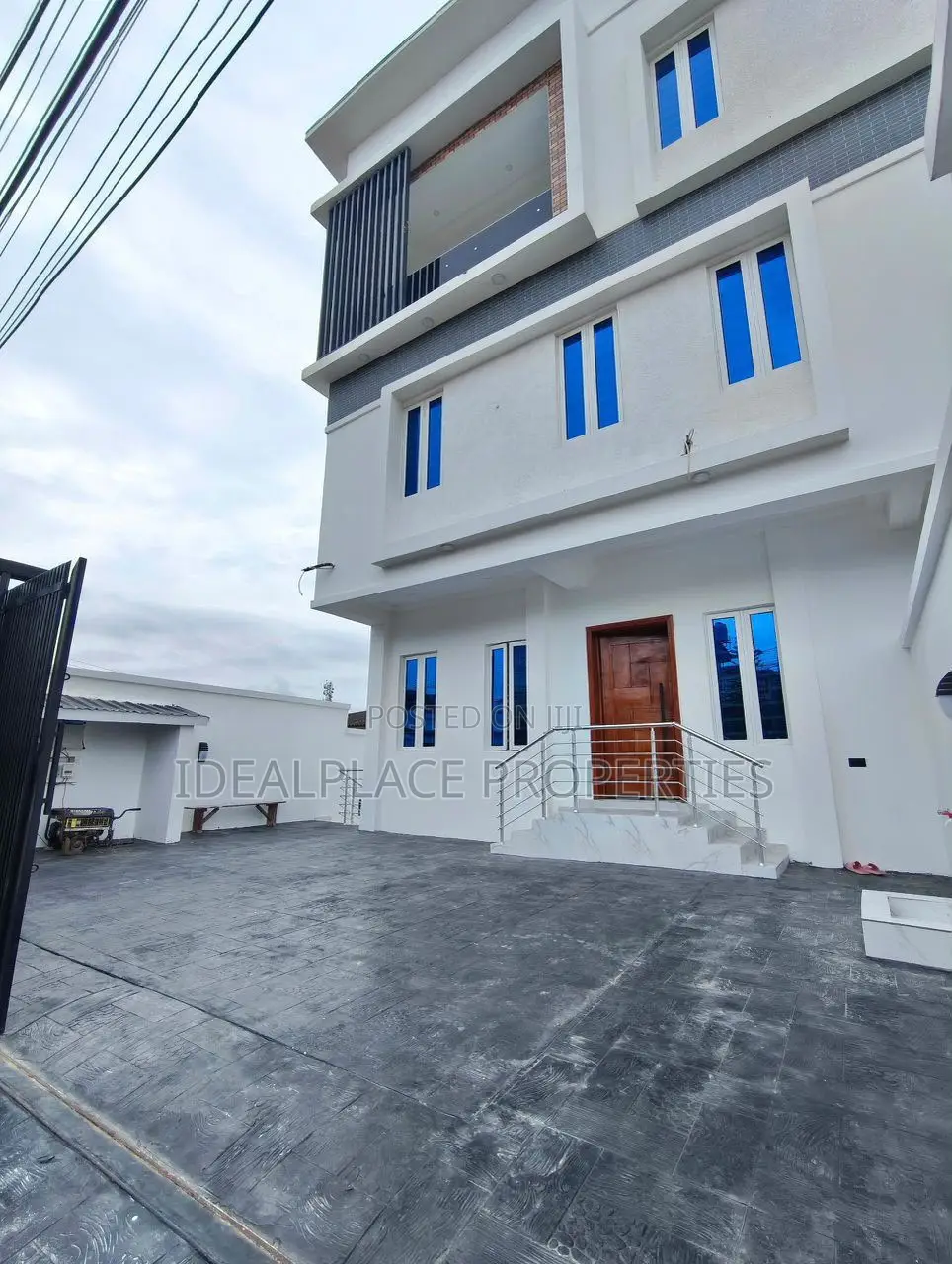 4bdrm Duplex in Opebi for sale