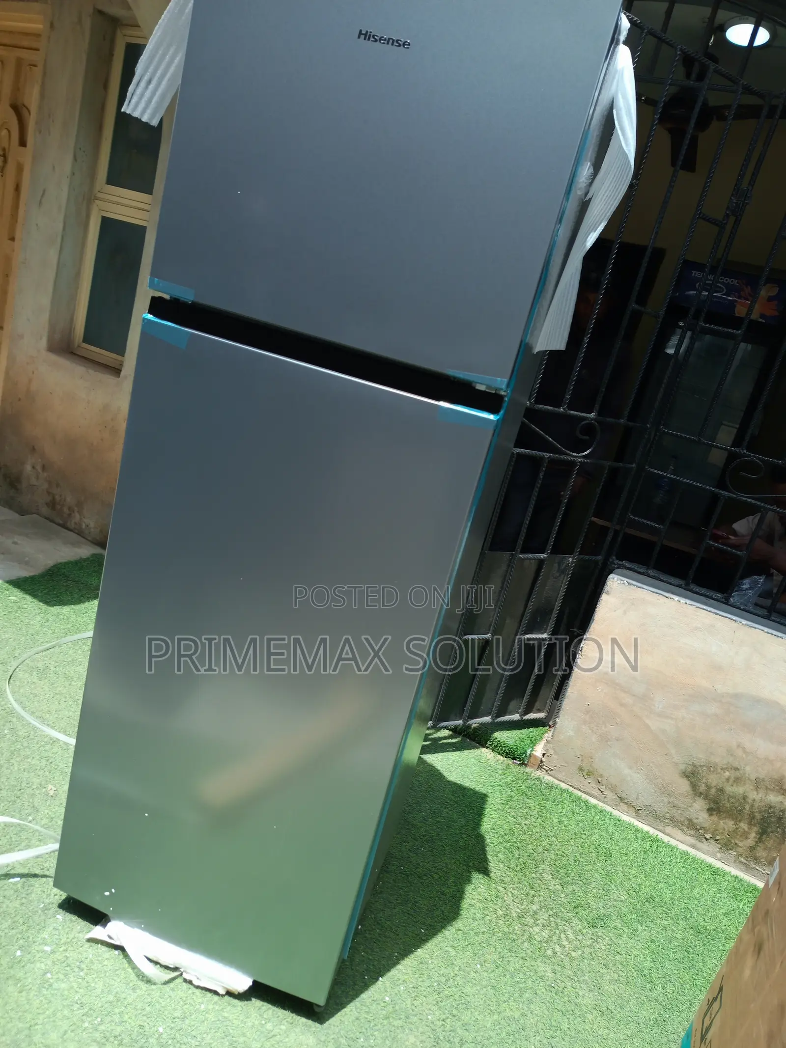 Eco-Smart Cooling With Hisense 306DR 295L Fridge