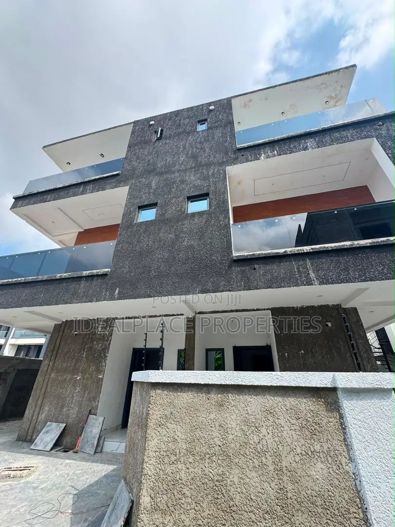 4bdrm Duplex in Ogudu GRA for sale