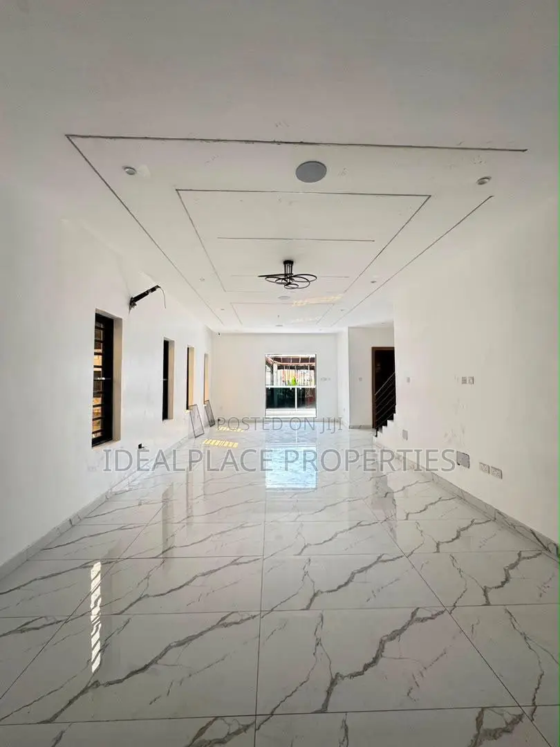 4bdrm Duplex in Ogudu GRA for sale