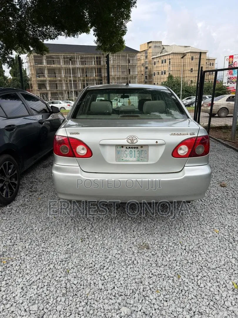 Toyota Corolla 2005 Gray