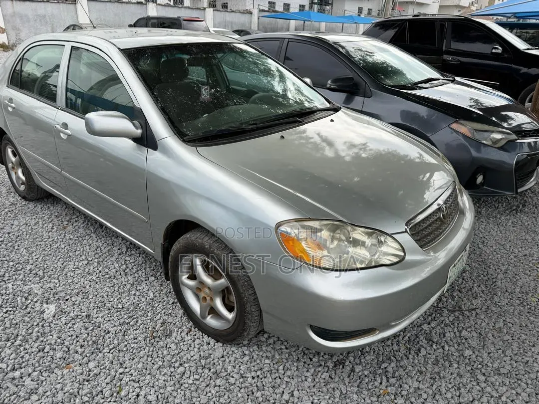 Toyota Corolla 2005 Gray