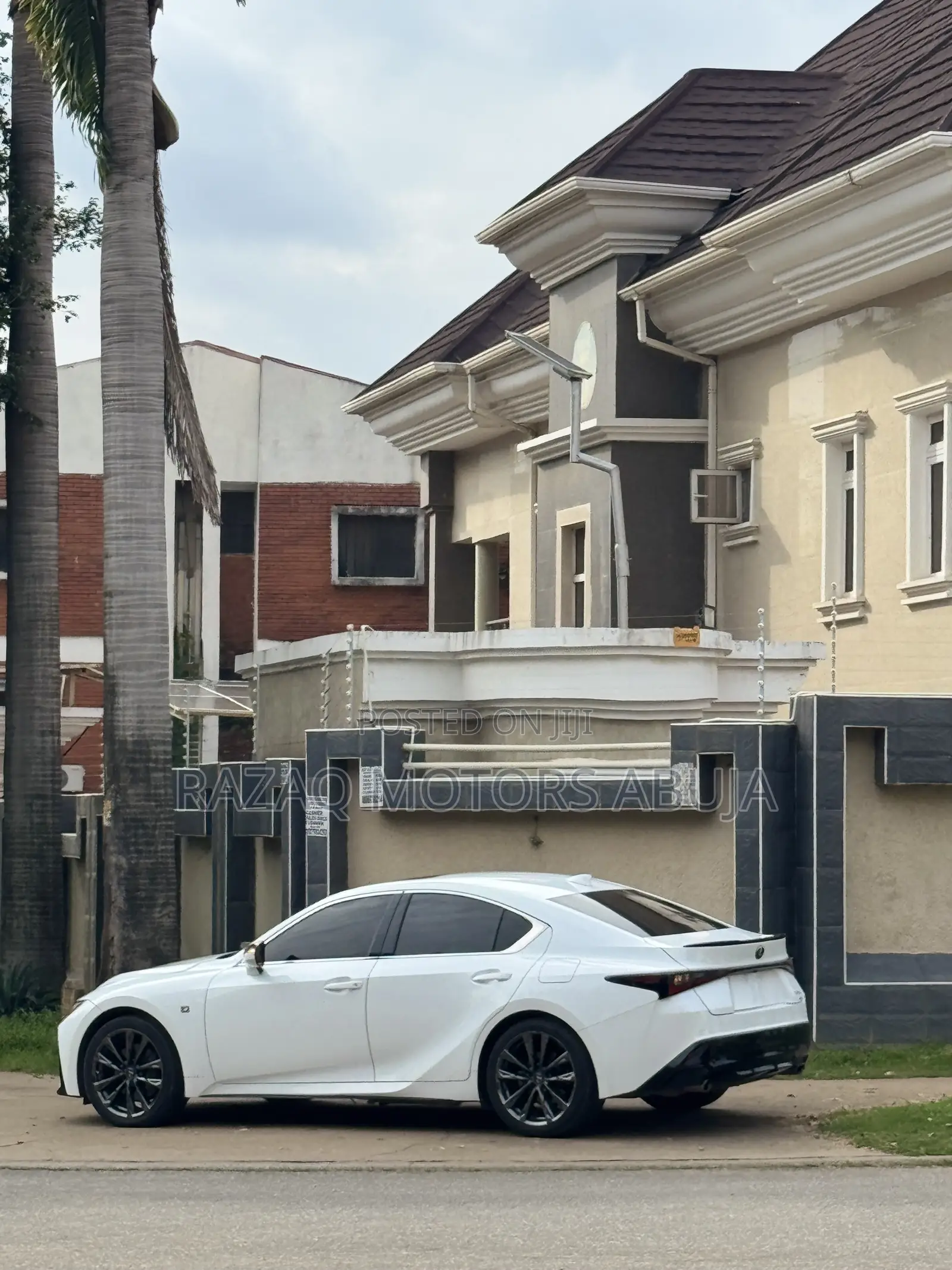 Lexus IS 350 F SPORT Design AWD 2023 White