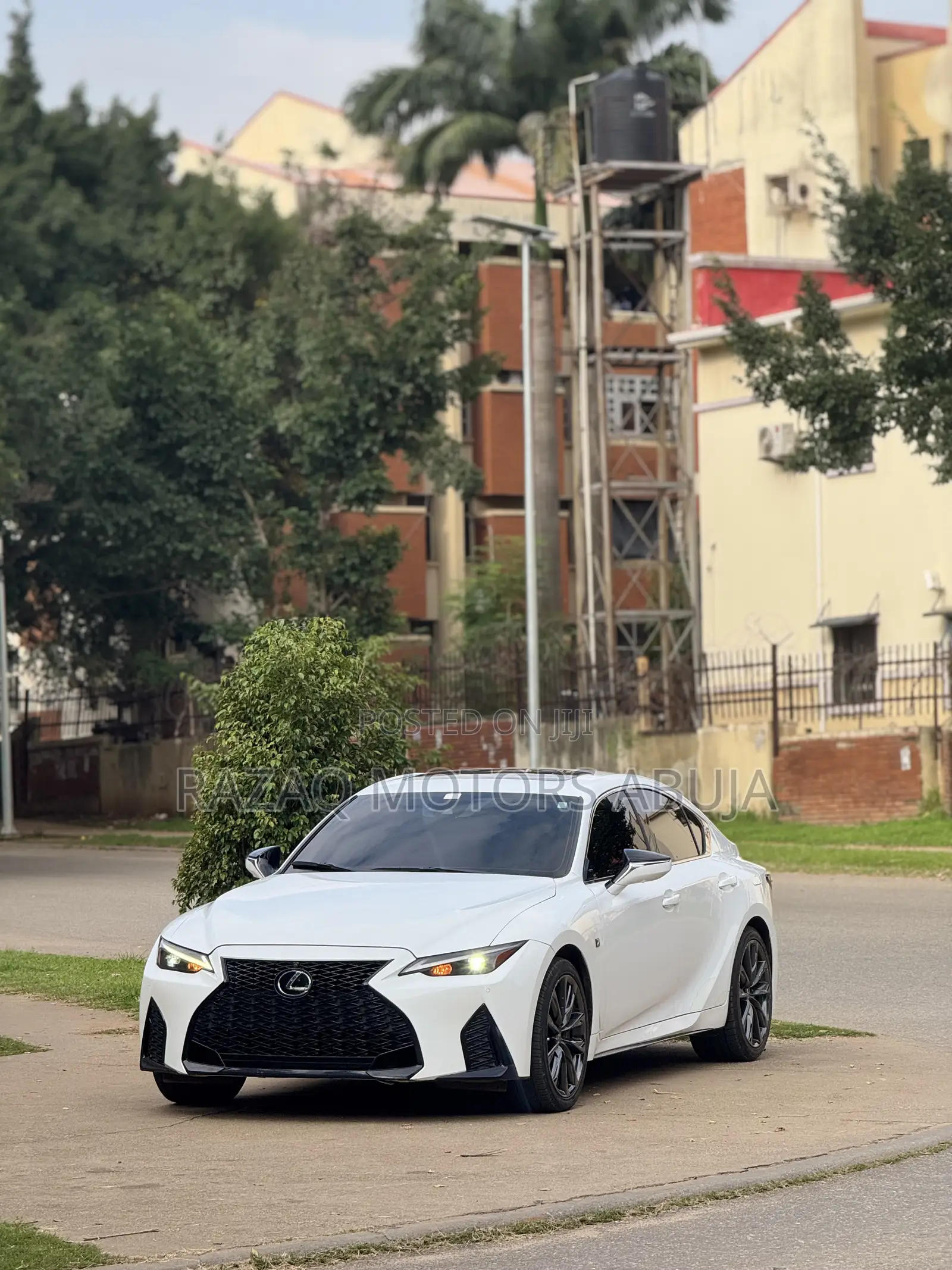 Lexus IS 350 F SPORT Design AWD 2023 White