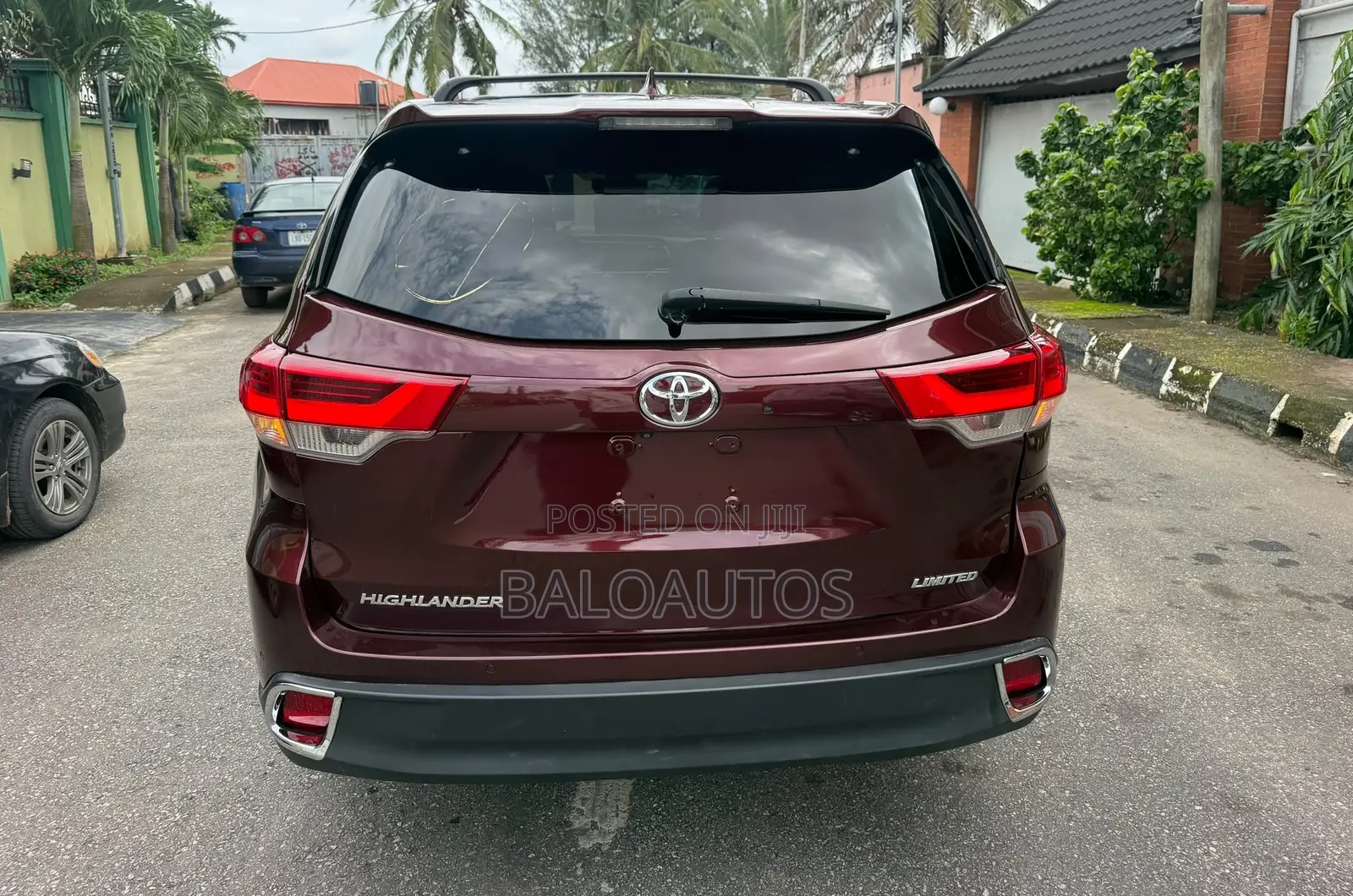 Toyota Highlander Limited 4x4 V6 (3.5L 6cyl 8A) 2017 Burgundy