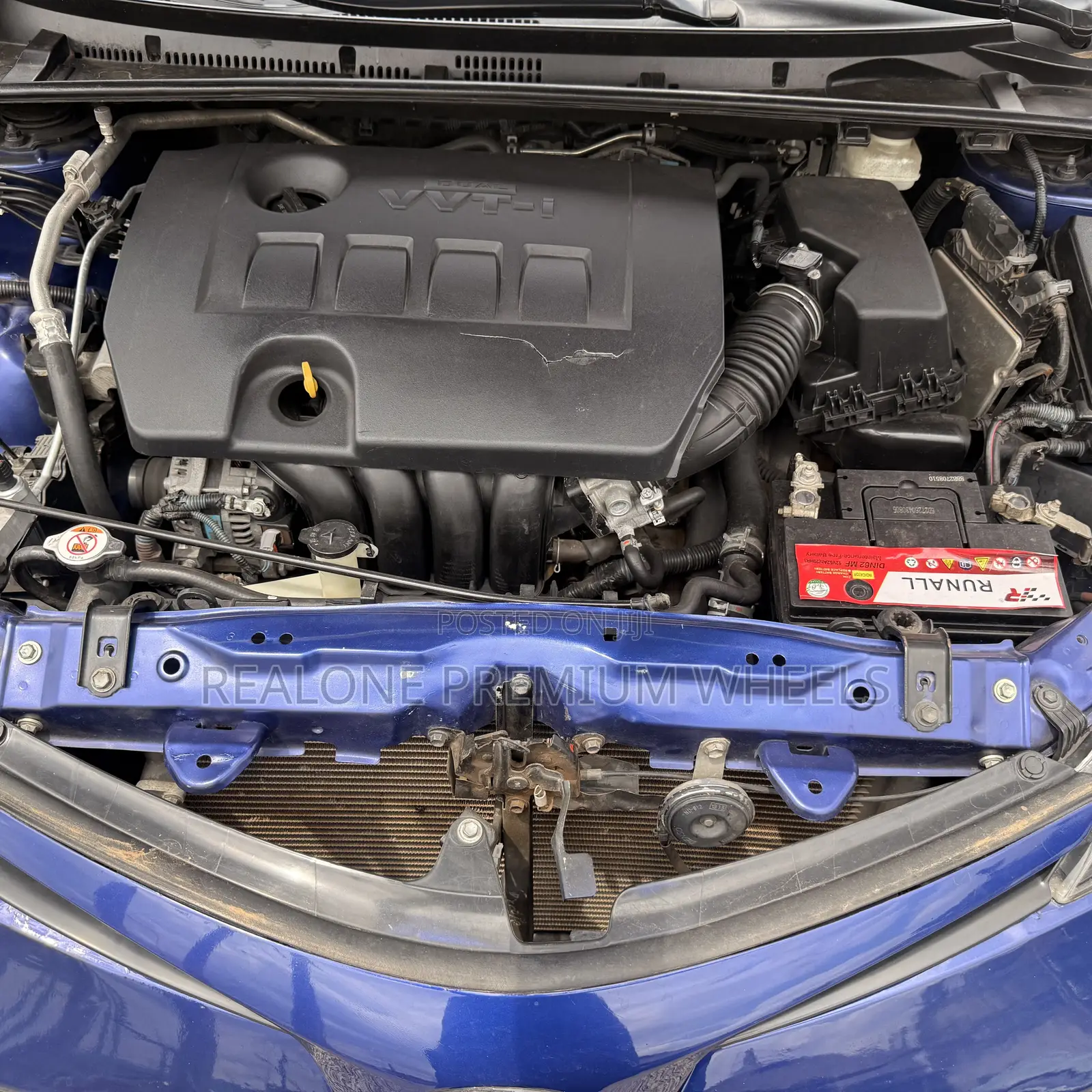Toyota Corolla SE Special Edition 4dr Sedan (1.8L 4cyl CVT) 2017 Blue