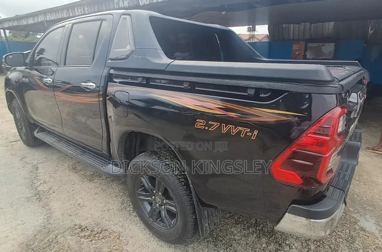 Toyota Hilux Revo Double Cab Petrol 2.7 AWD 2021 Black