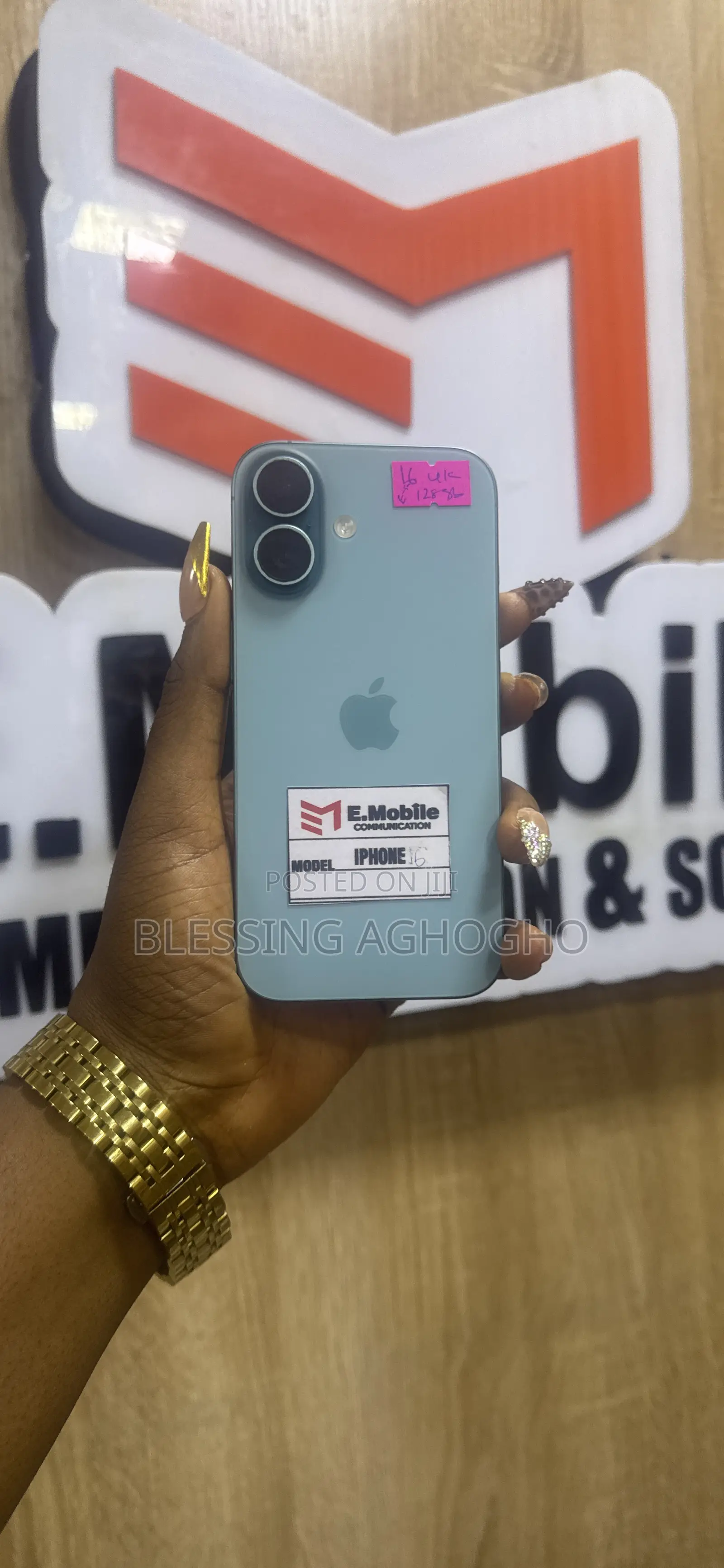 Apple iPhone 16 128 GB Green