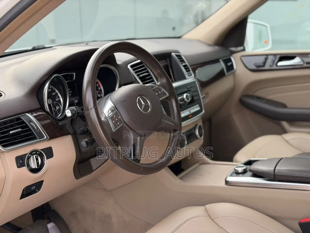 Mercedes-Benz M Class ML350 4MATIC 4dr SUV AWD (3.5L 6cyl 7A) 2014