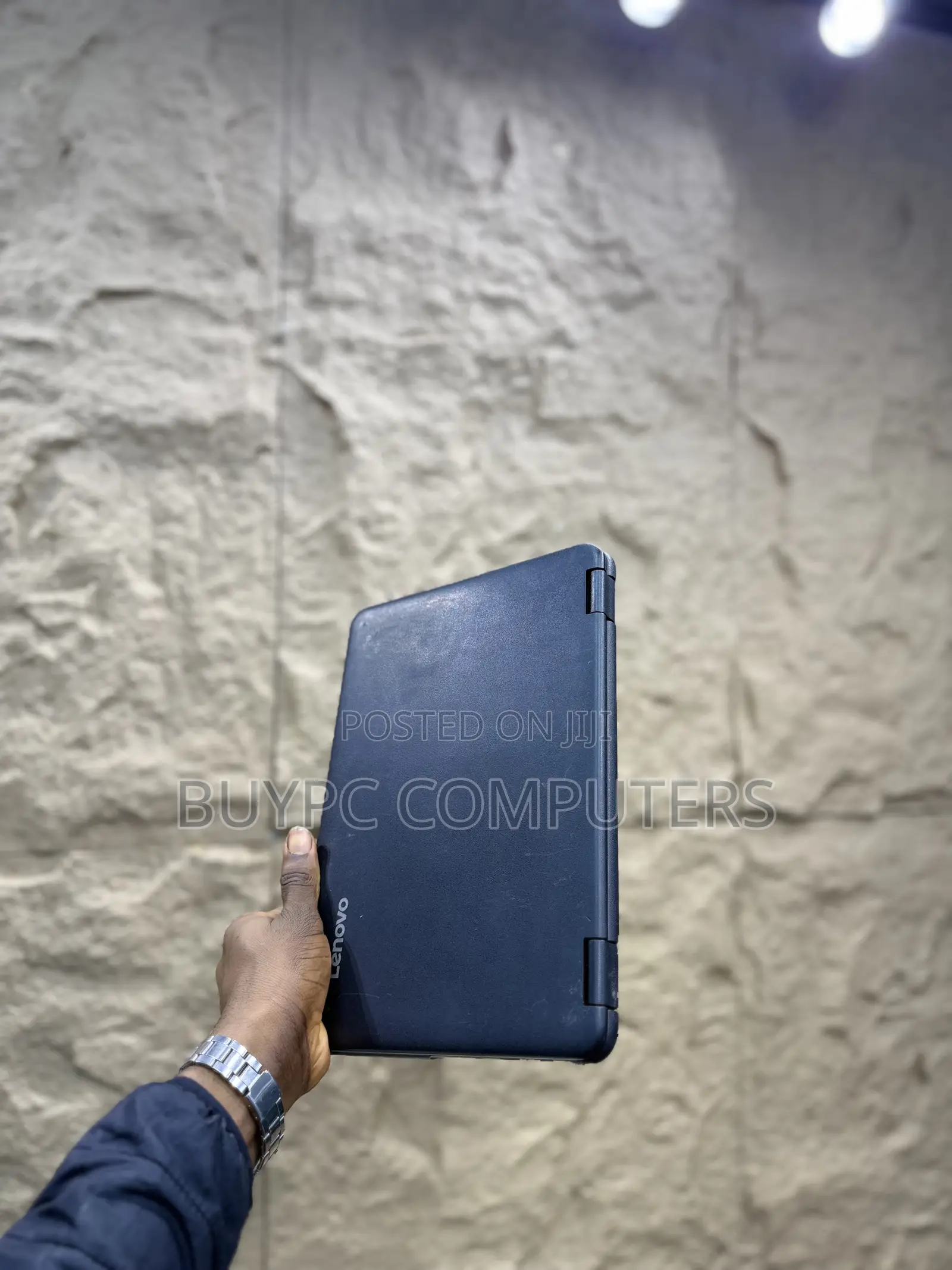 Laptop Lenovo 300e 4GB Intel Celeron SSD 128GB