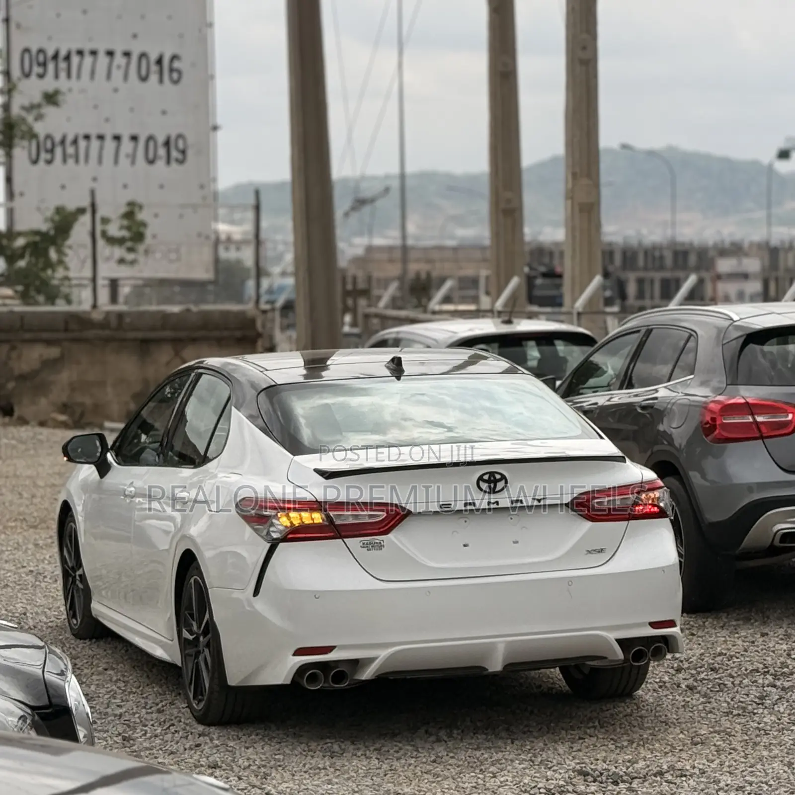 Toyota Camry XSE (2.5L 4cyl 8A) 2019 White
