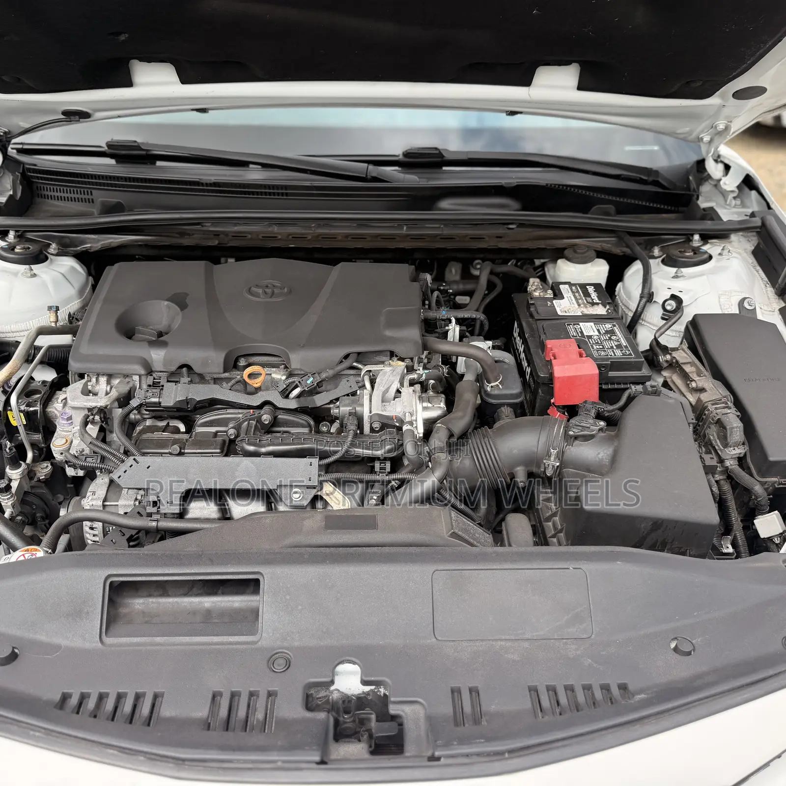 Toyota Camry XSE (2.5L 4cyl 8A) 2019 White
