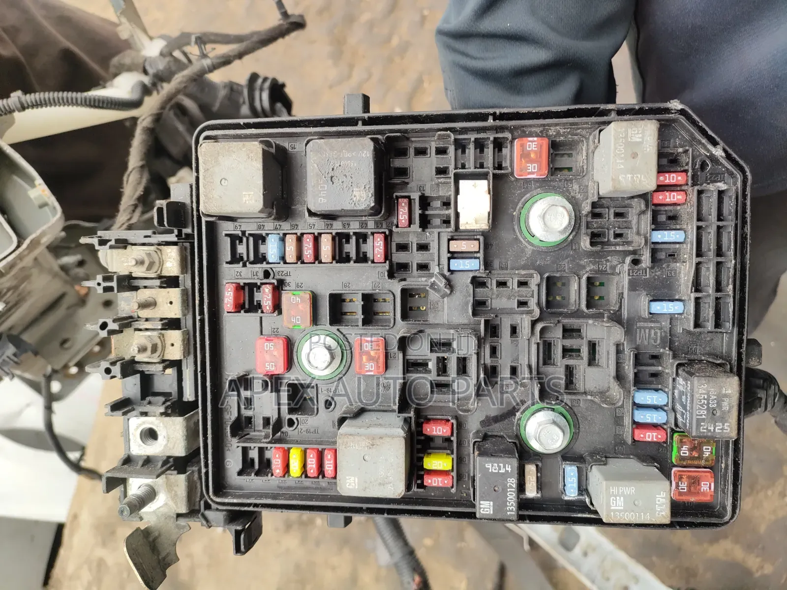 Clean Tokunbo Complete Fuse Box for Chevrolet Cruze 20017–2018