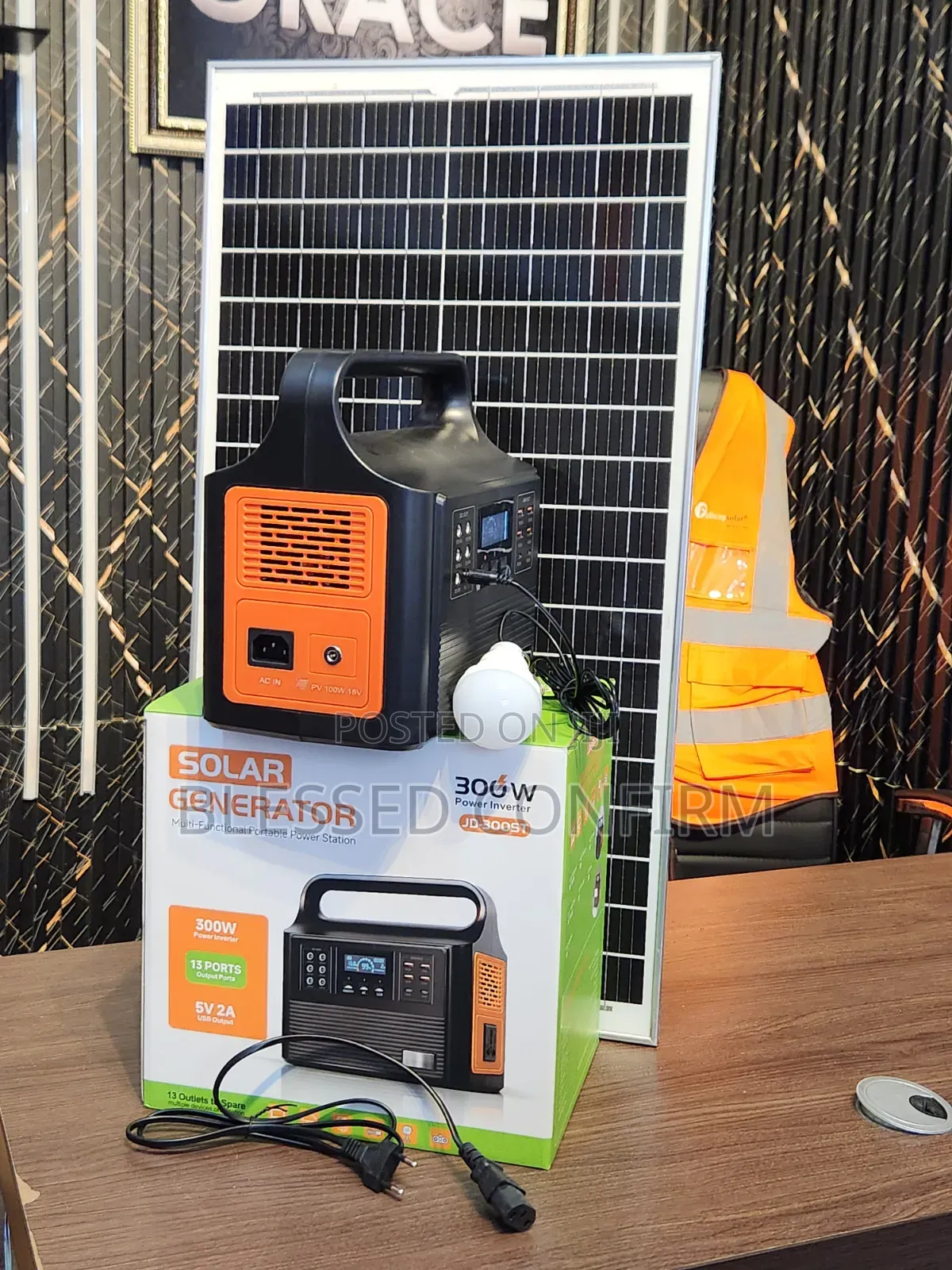 300W Solar Inverter Generator With 50W Solar Panel