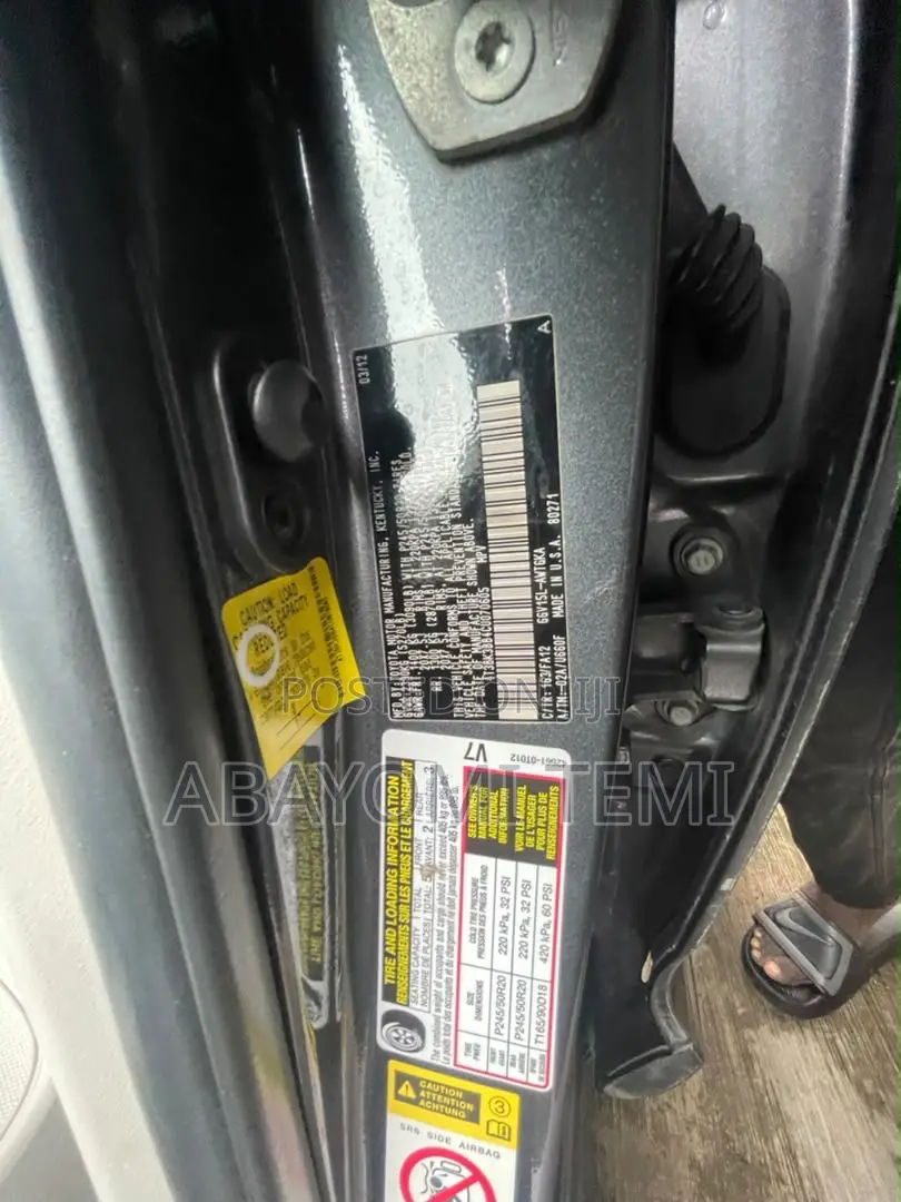 Toyota Venza LE 2012 Gray