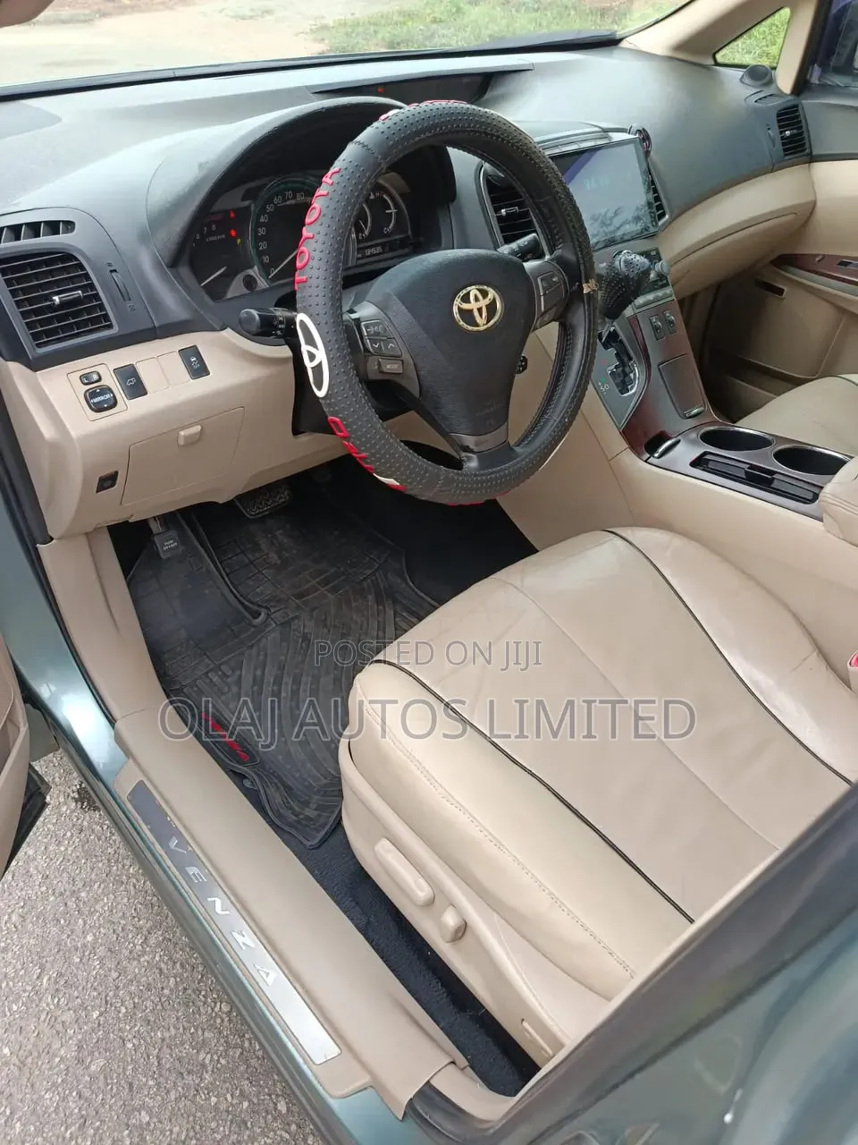 Toyota Venza 2011 Green