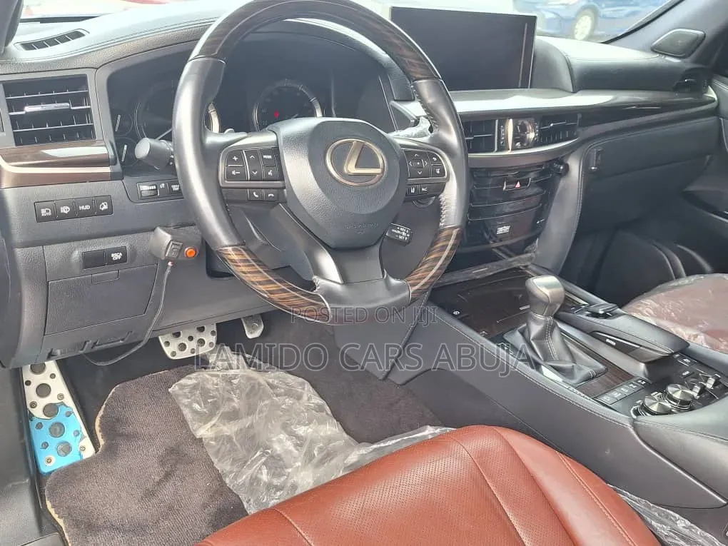 Lexus LX 570 (5 seats) AWD 2019 Black