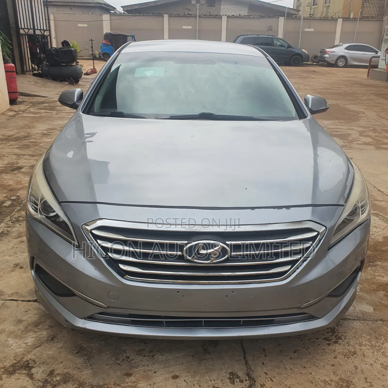 Hyundai Sonata Base Sedan FWD (2.4L 4cyl 6A) 2016 Gray