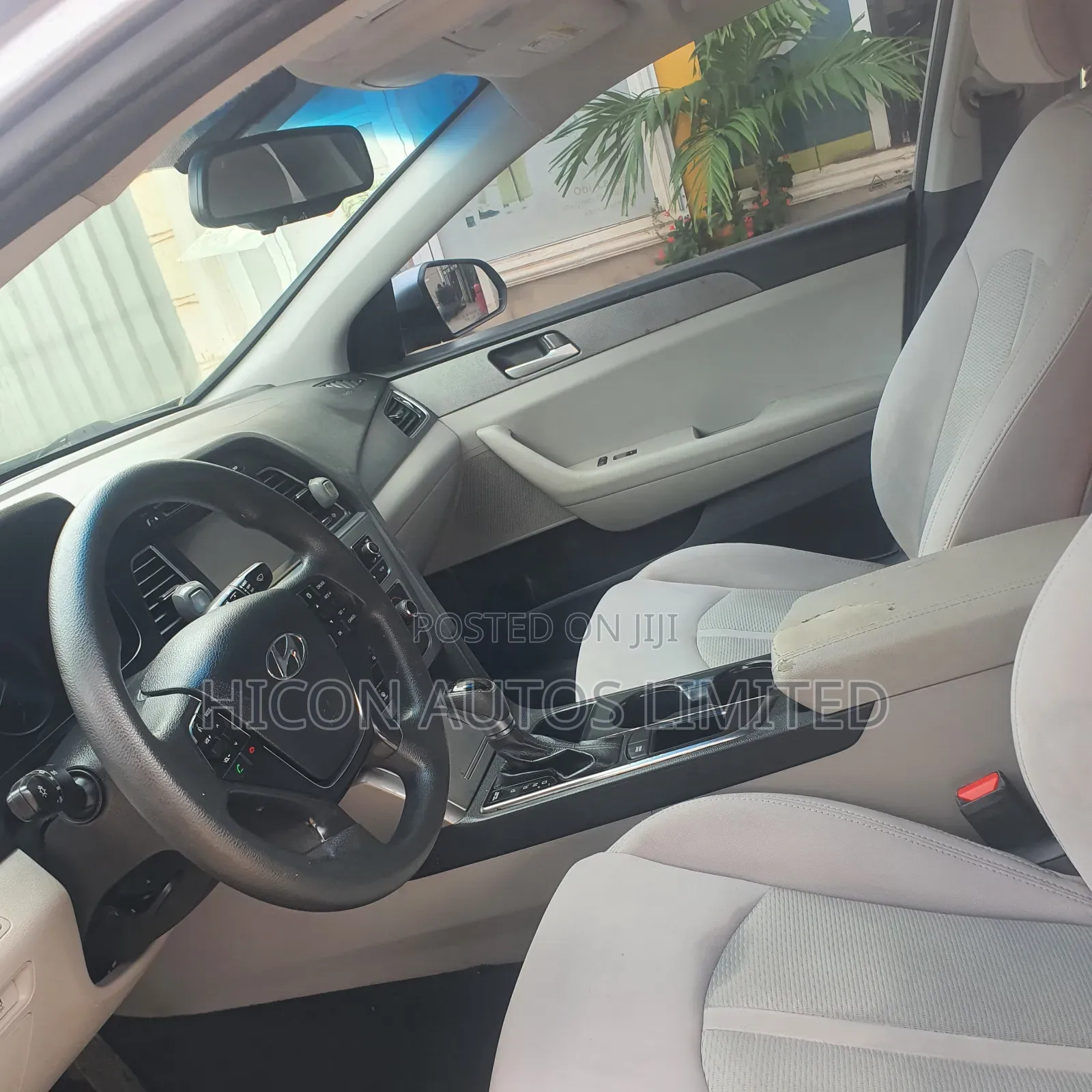 Hyundai Sonata Base Sedan FWD (2.4L 4cyl 6A) 2016 Gray