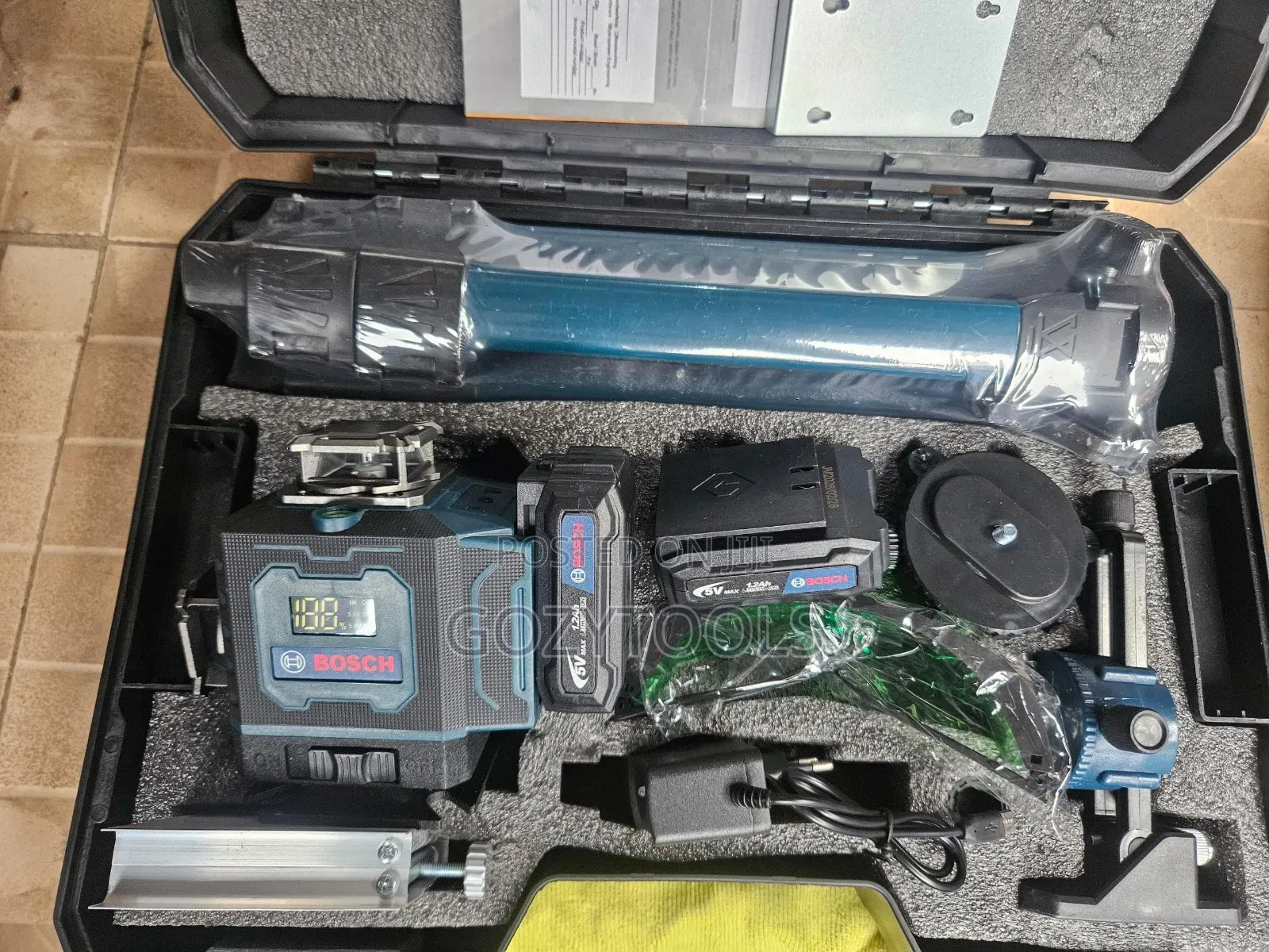 Bosch 16 Line Laser Level Kit a Self Levelling Cross Line Laser