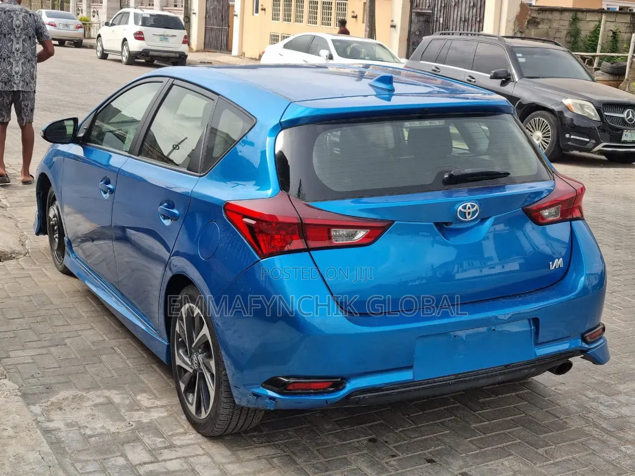 Toyota Corolla XSE 4dr Sedan (1.8L 4cyl CVT) 2017 Blue