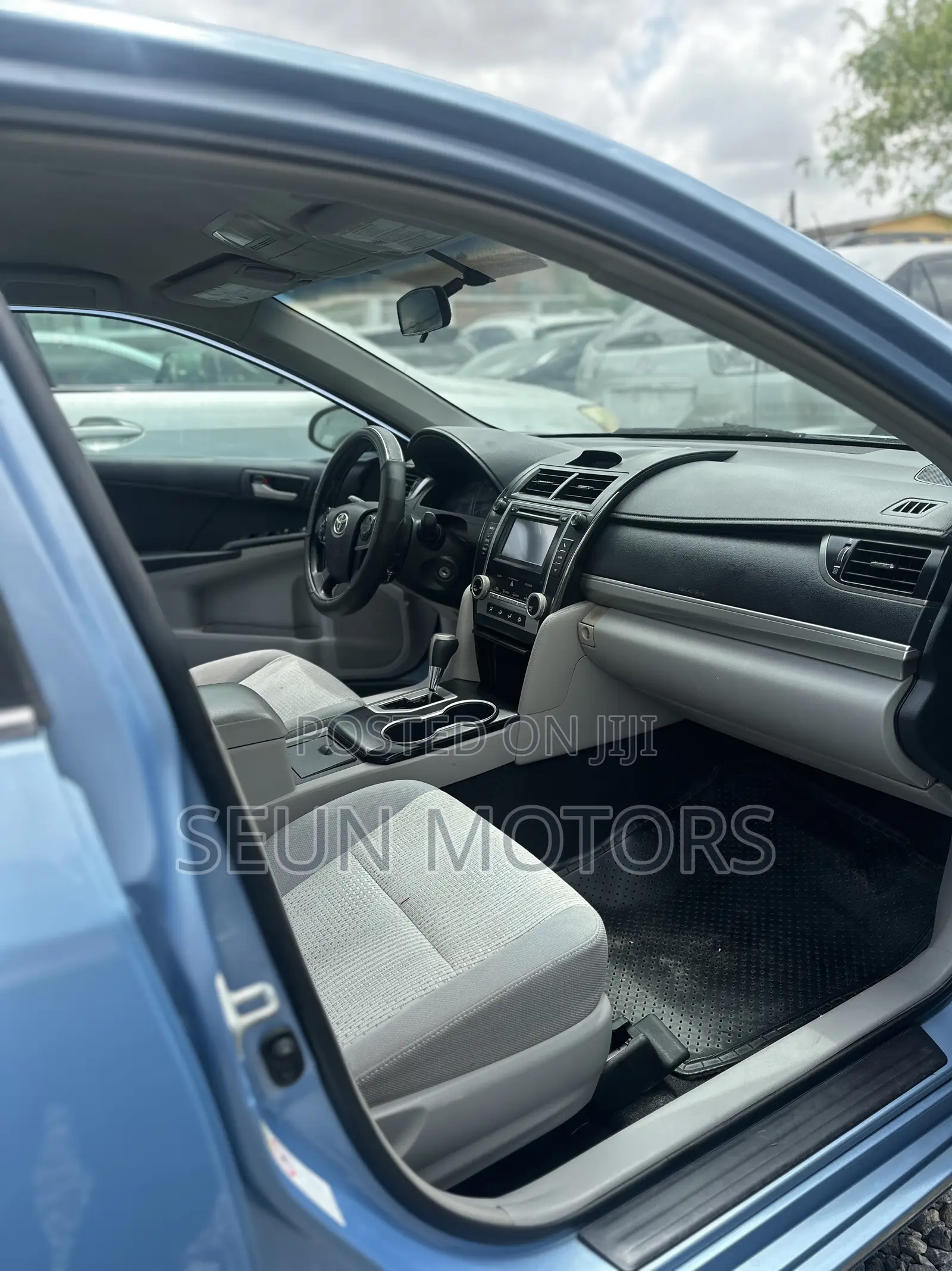 Toyota Camry 2012 Blue