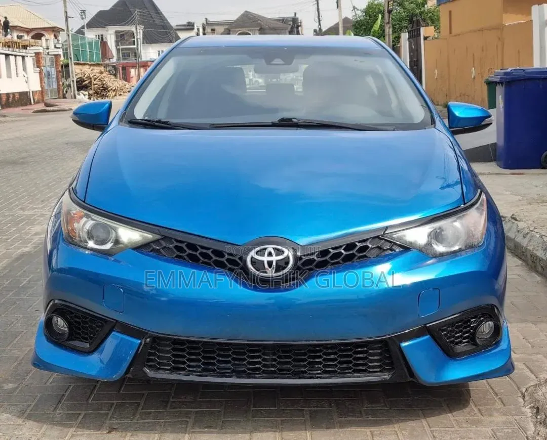 Toyota Corolla XSE 4dr Sedan (1.8L 4cyl CVT) 2017 Blue