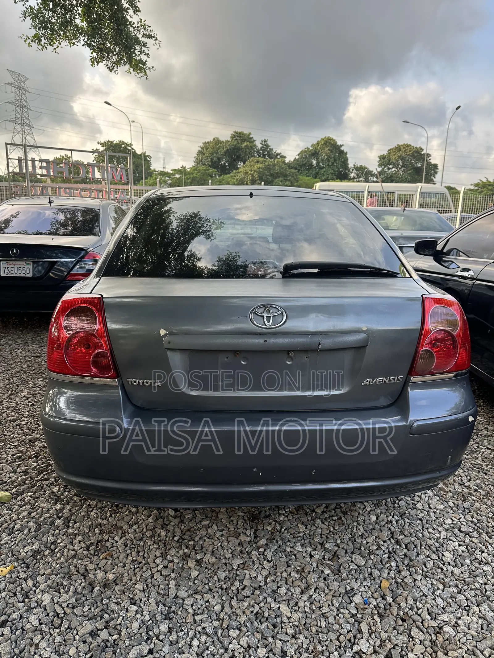 Toyota Avensis Sedan 2005 Gray