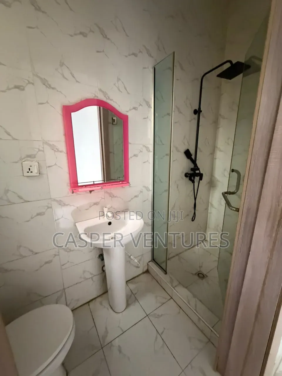 1bdrm Shared Apartment in Ocean Harbor, Lekki Phase 2 for rent