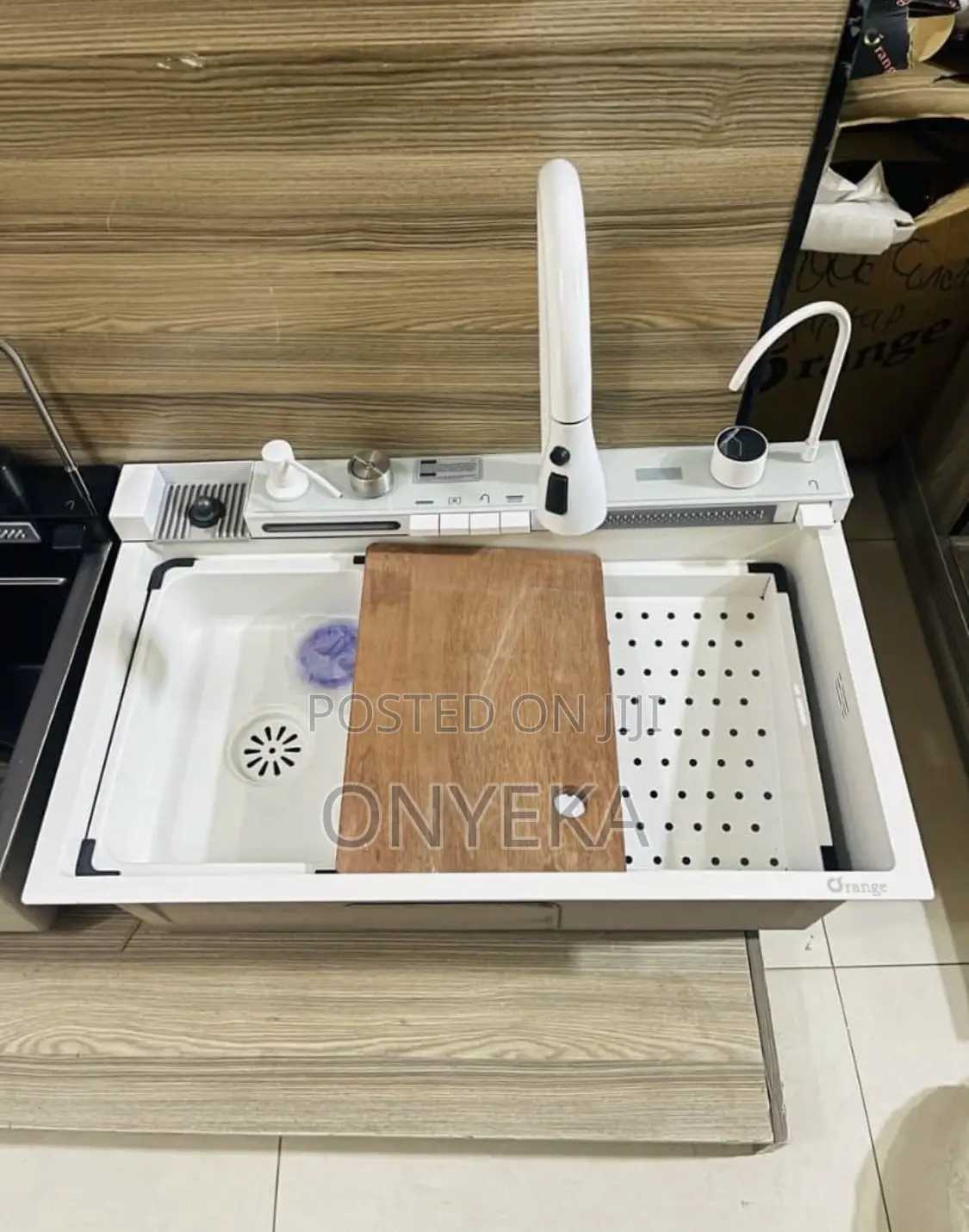 White Luxury Kitchen Sink