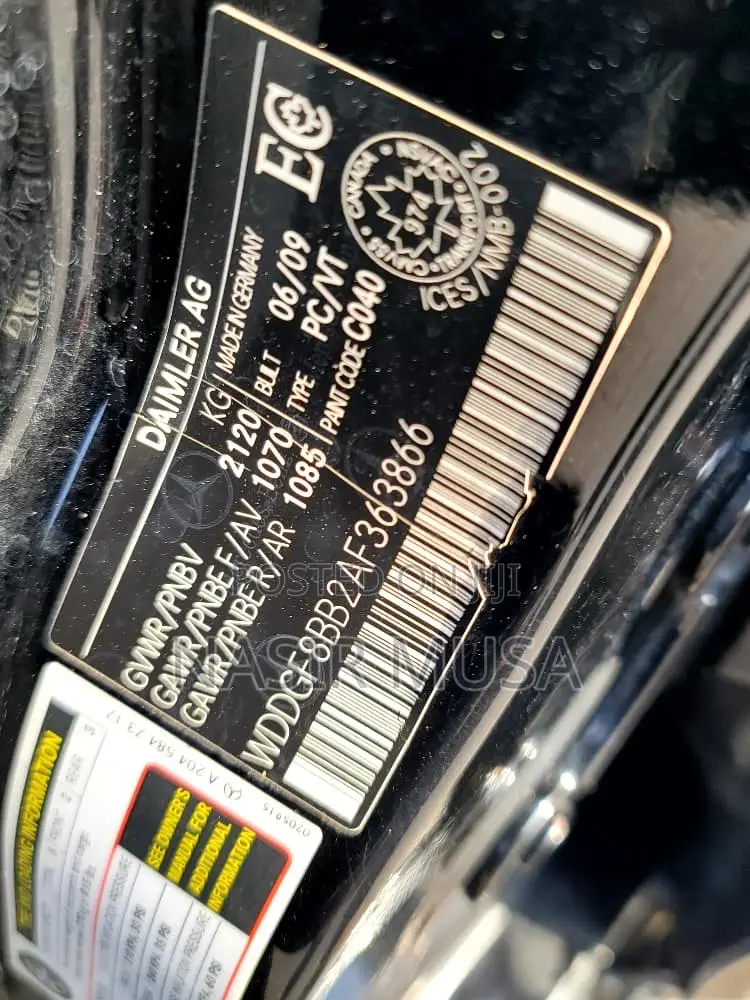 Mercedes-Benz C300 2009 Black