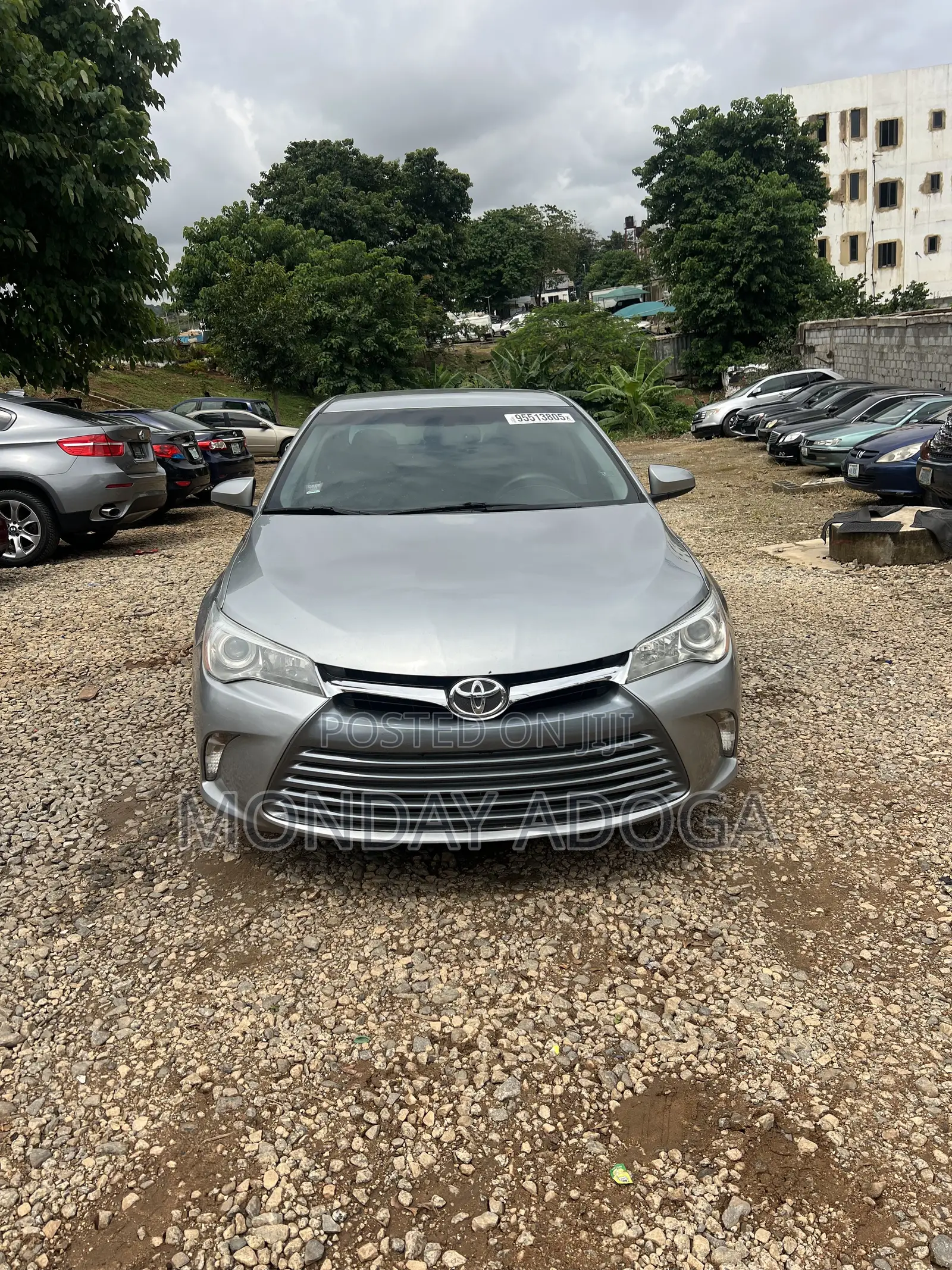 Toyota Camry LE 4dr Sedan (2.5L 4cyl 6A) 2016 Silver